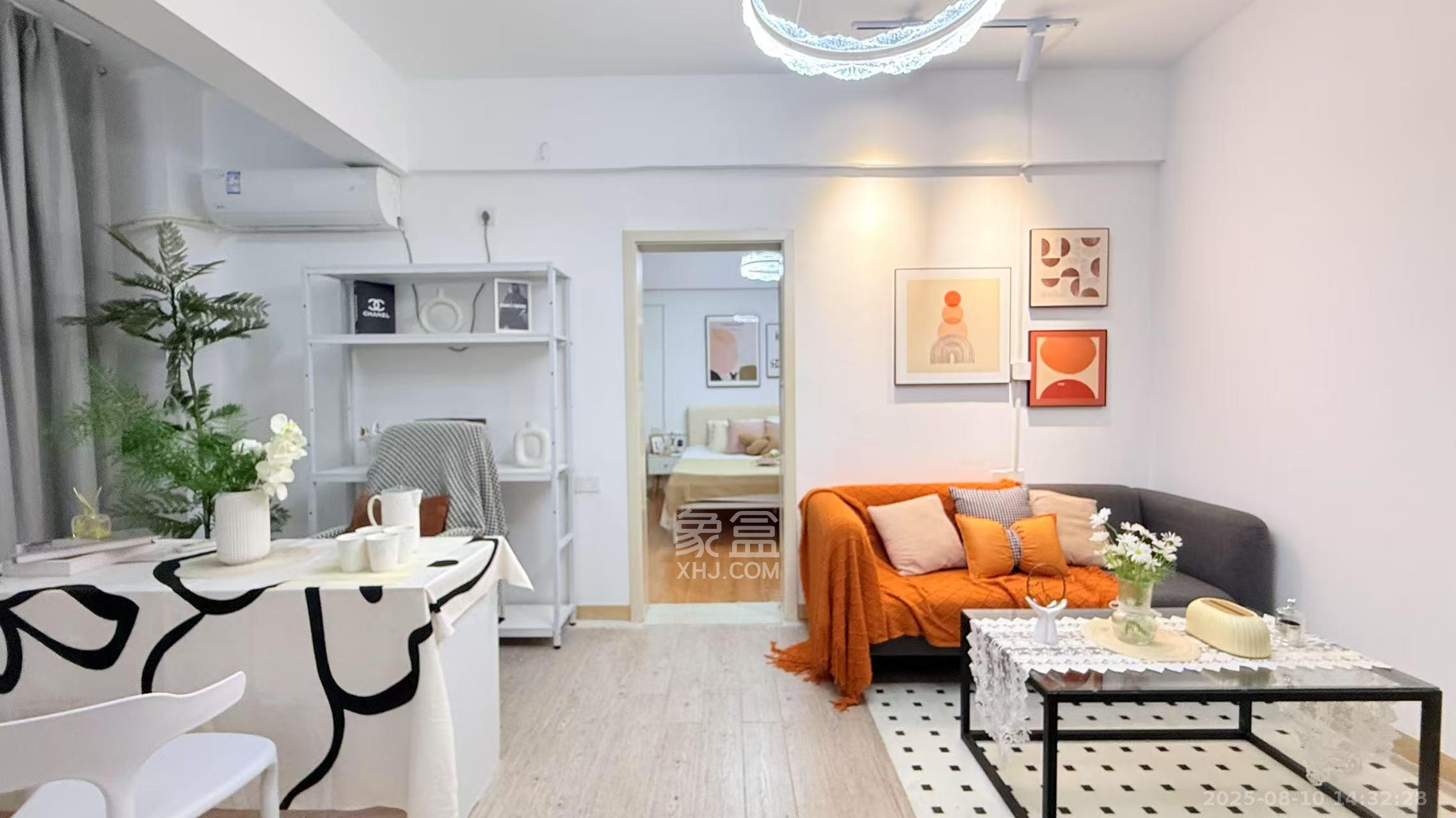 阳光锦城 1室2厅1卫 2780.0元/月 阳光锦城 1室2厅1卫 2780.0元/月室内图