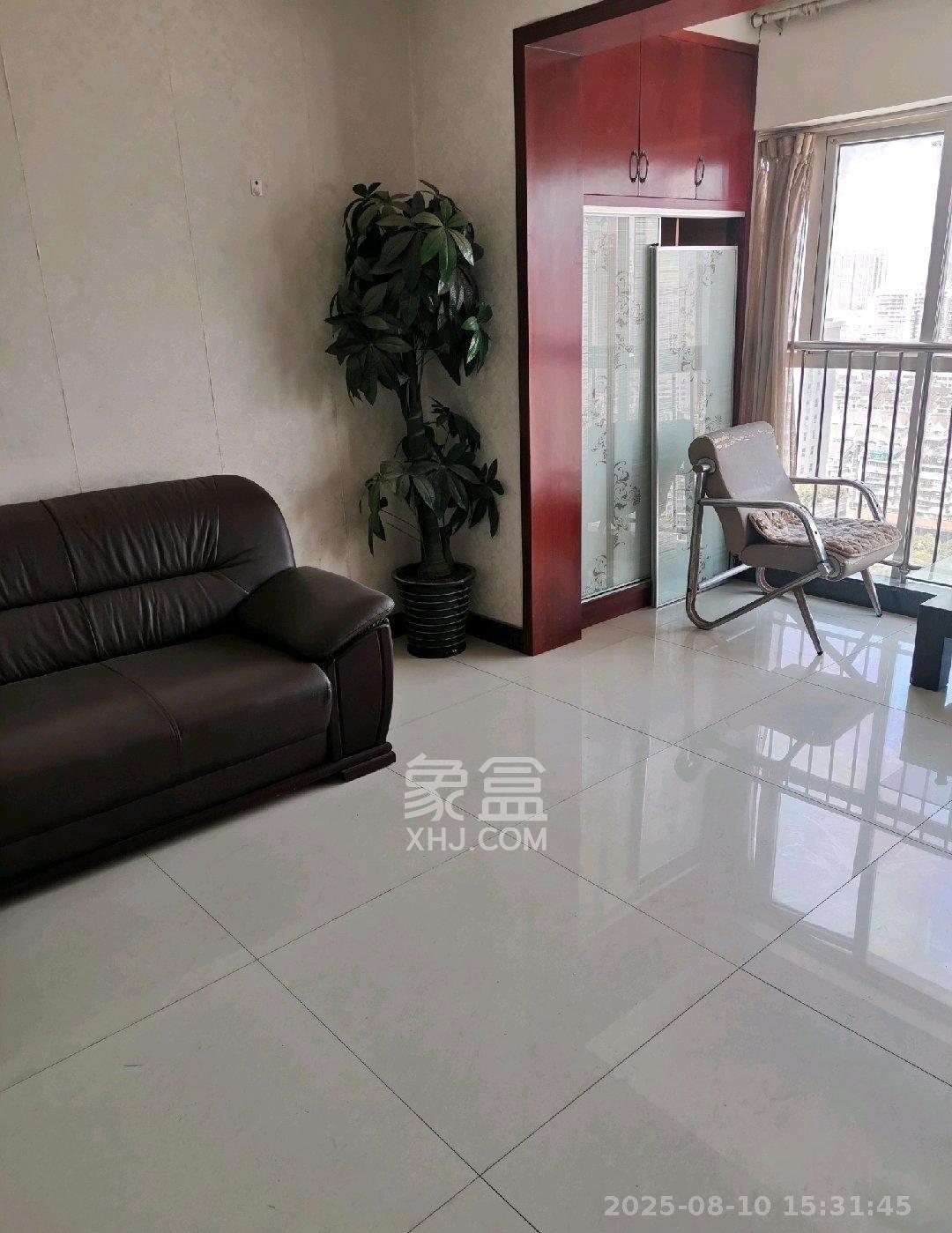 左岸右岸  4室1厅1卫    4000.0元/月 左岸右岸  4室1厅1卫    4000.0元/月室内图