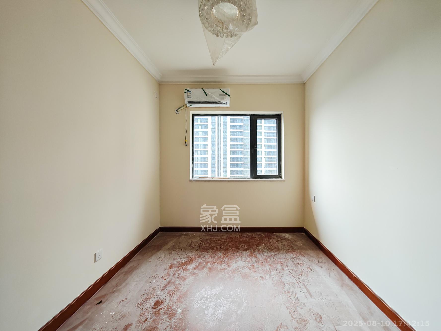 恒大御景天下城二期 3室2厅2卫 97.0万 恒大御景天下城二期 3室2厅2卫 97.0万卧室