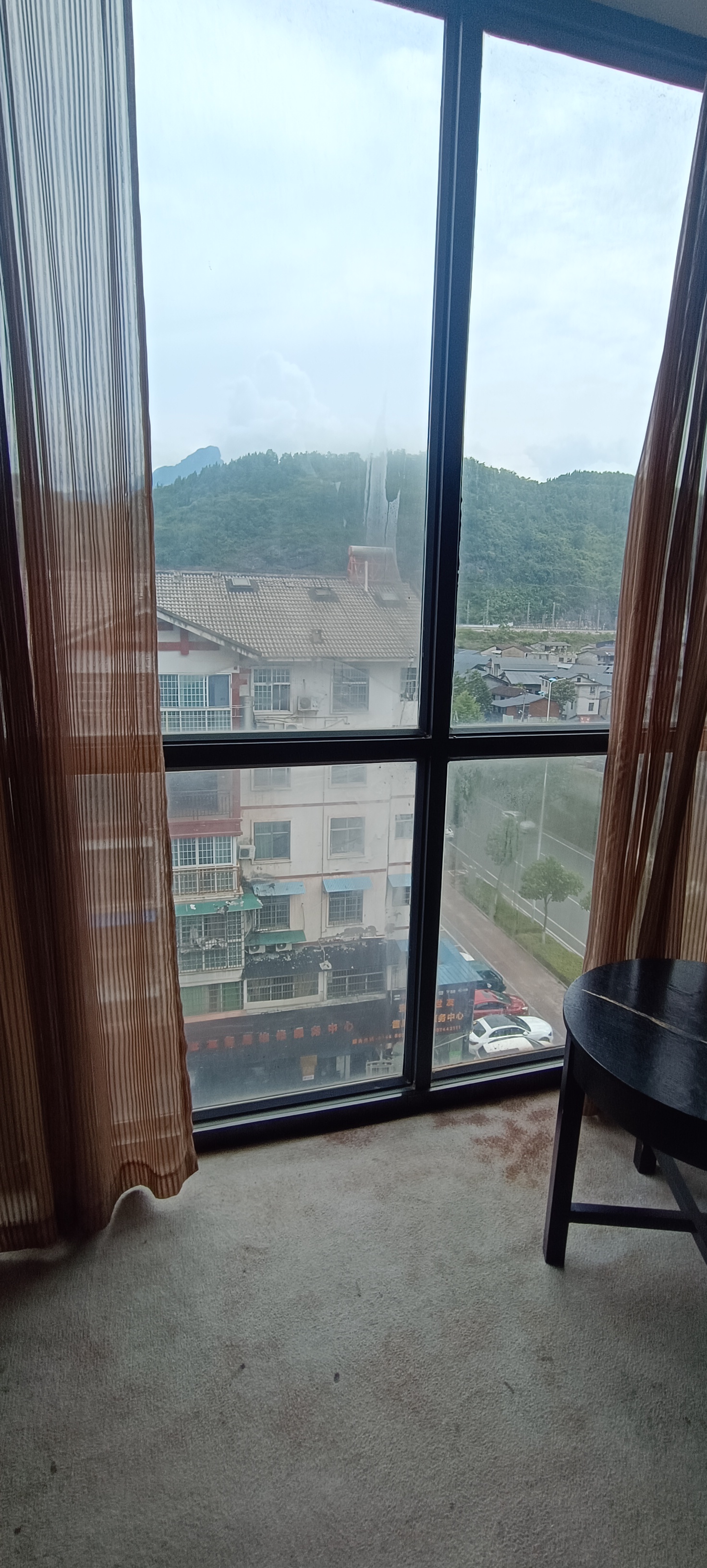 阳光水岸  1室1厅1卫   18.80万客厅