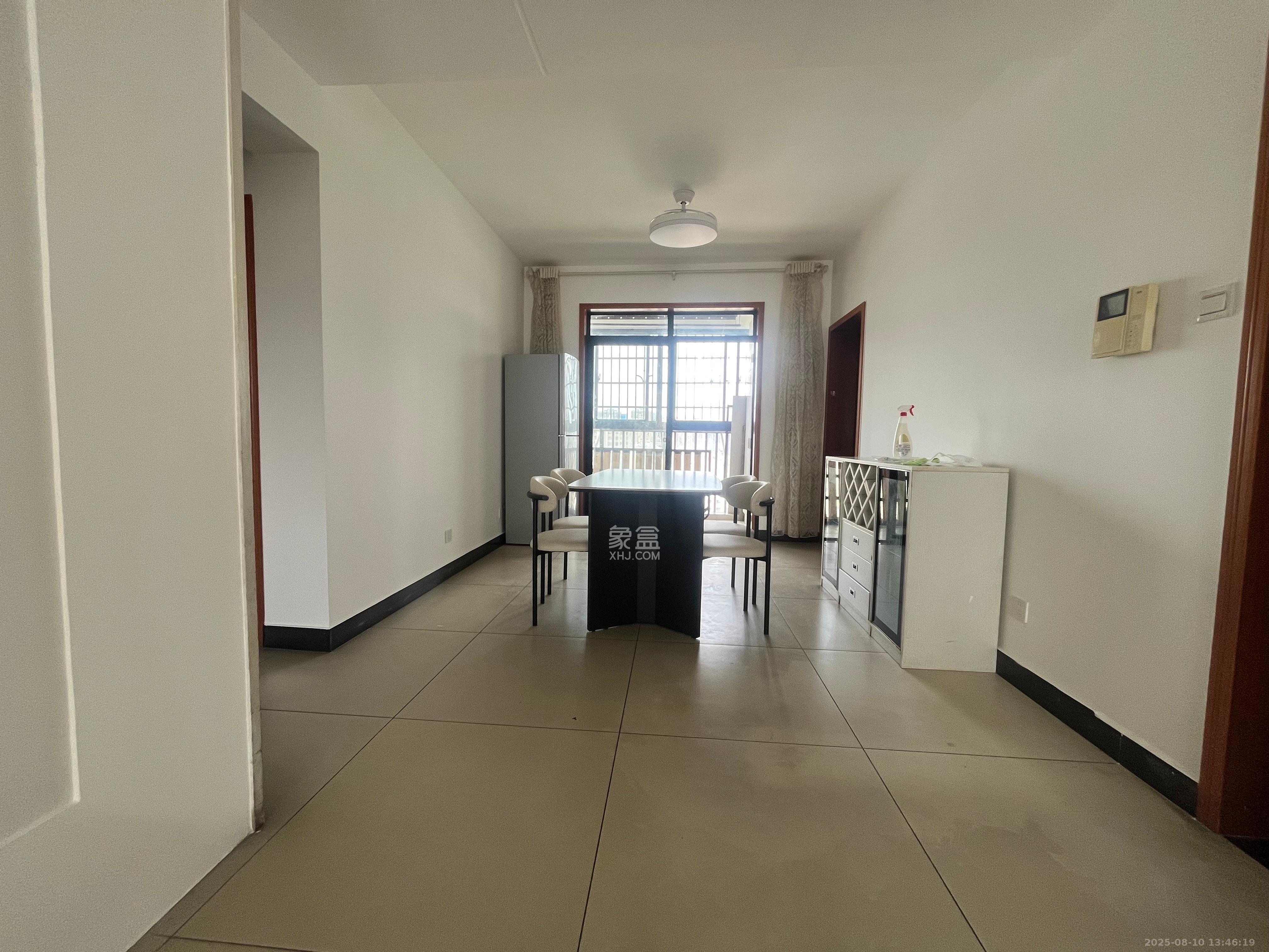 三江花中城 3室2厅2卫 3200.0元/月 三江花中城 3室2厅2卫 3200.0元/月室内图