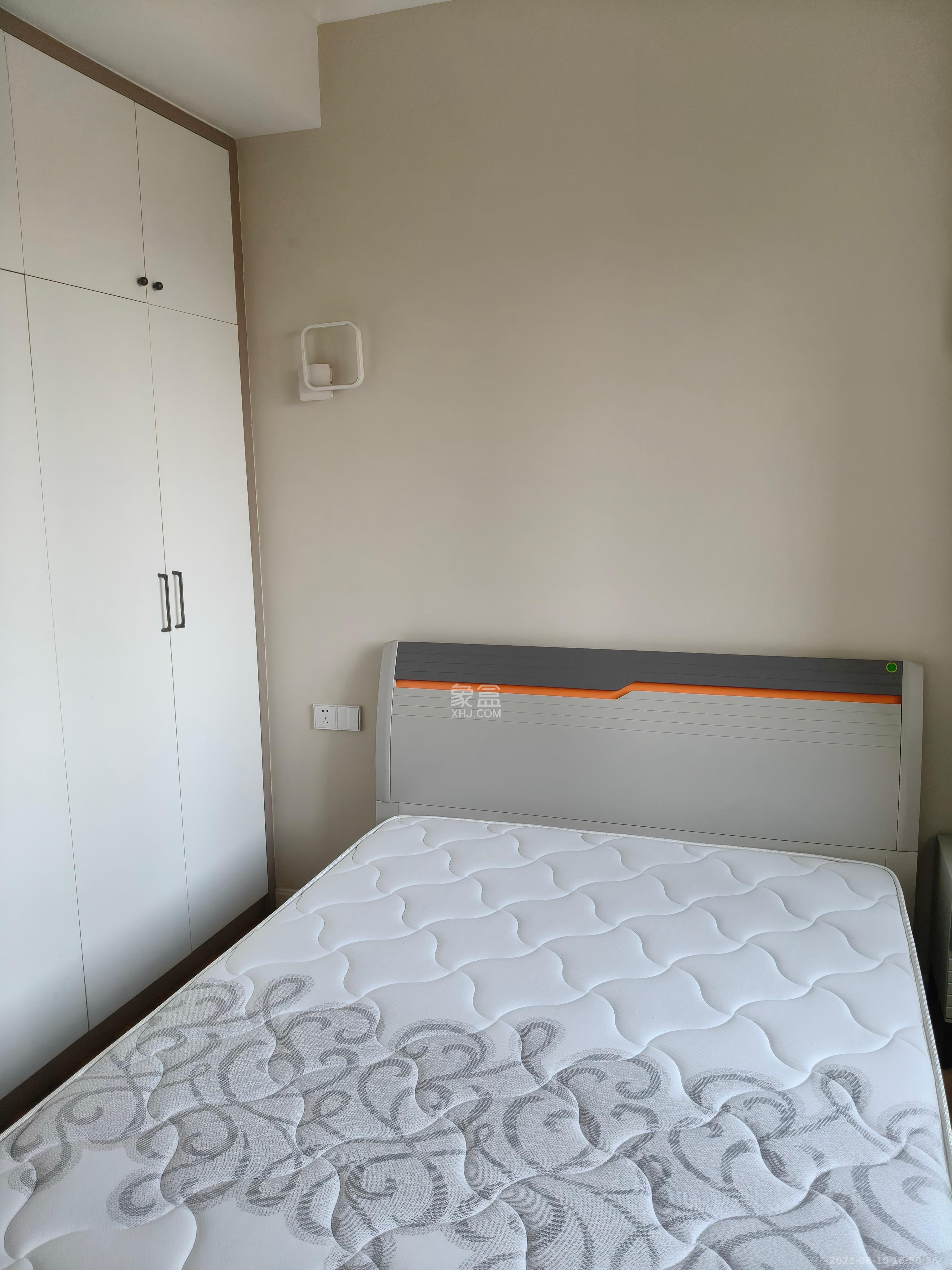 公园9号大都会 2室1厅1卫 4000.0元/月 公园9号大都会 2室1厅1卫 4000.0元/月室内图