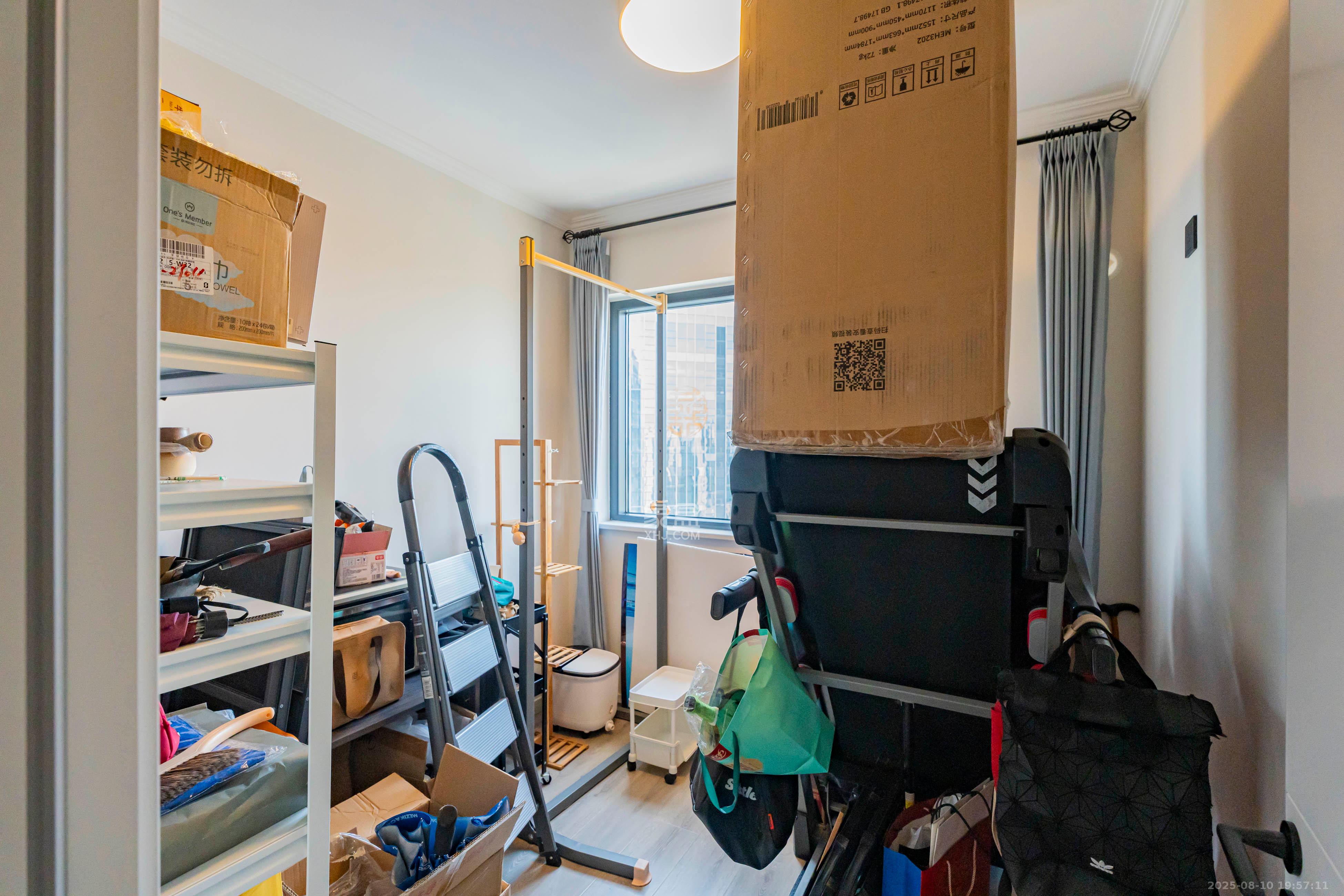 五矿沁园金城(春和景园) 4室2厅2卫 140.0万 五矿沁园金城(春和景园) 4室2厅2卫 140.0万卧室