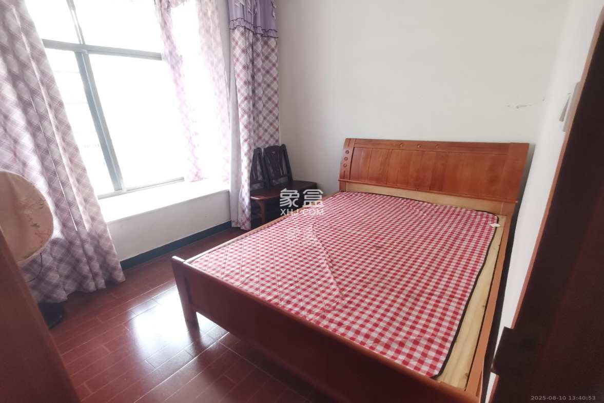 兴联母山小区  2室1厅1卫    1200.0元/月 兴联母山小区  2室1厅1卫    1200.0元/月室内图