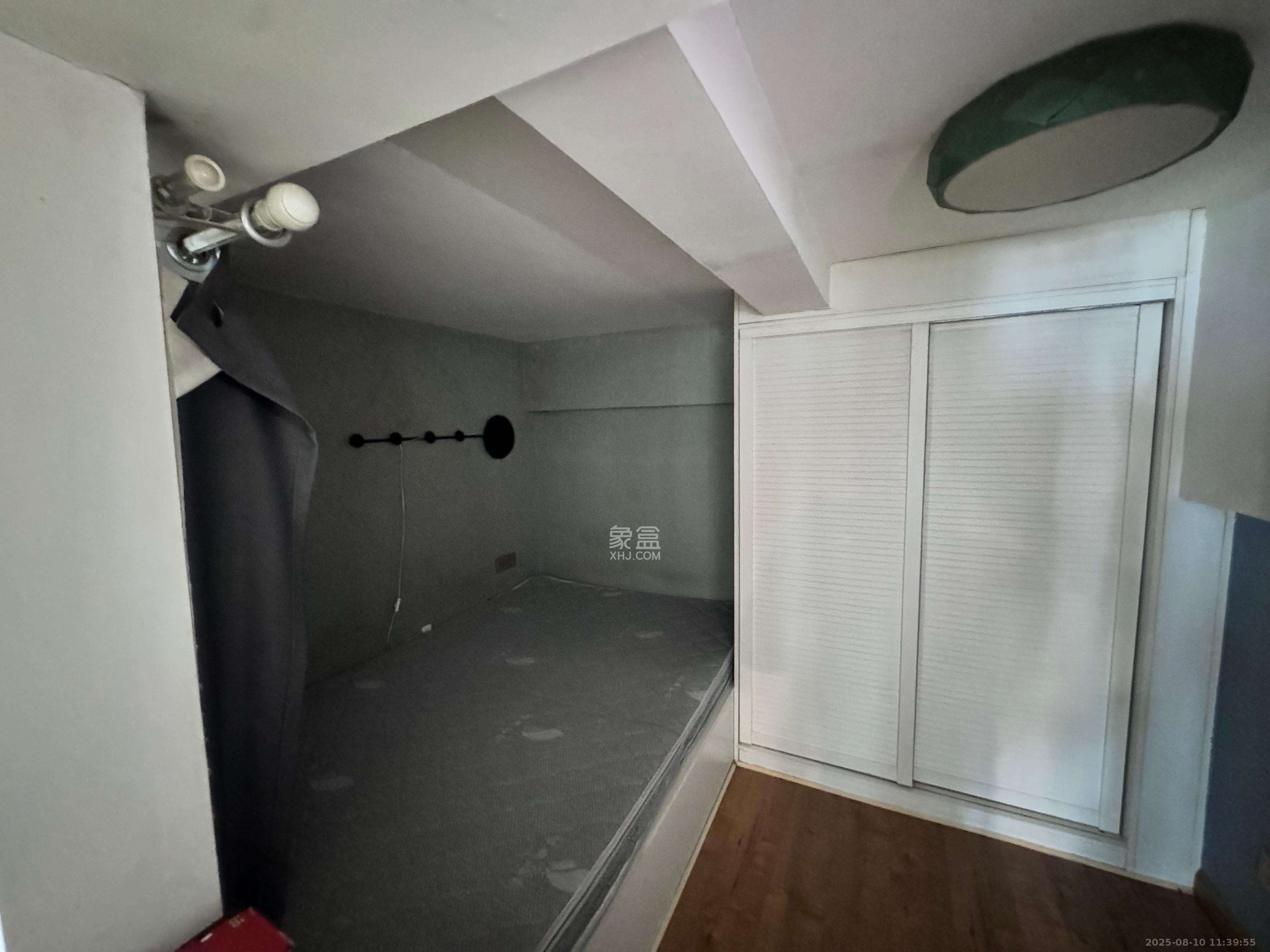 城市经典 3室2厅1卫 3200.0元/月 城市经典 3室2厅1卫 3200.0元/月室内图