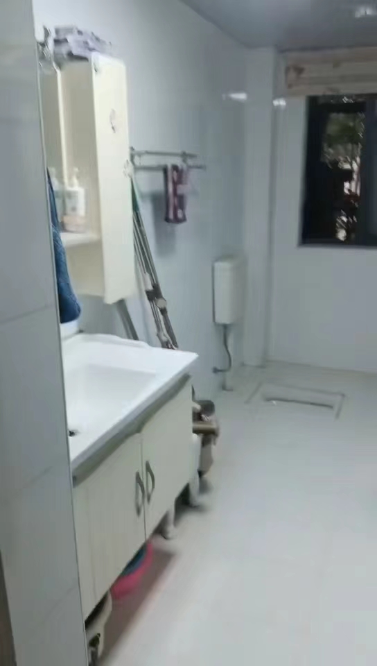 雅士林欣城  3室0厅0卫   2300.00元/月室内图