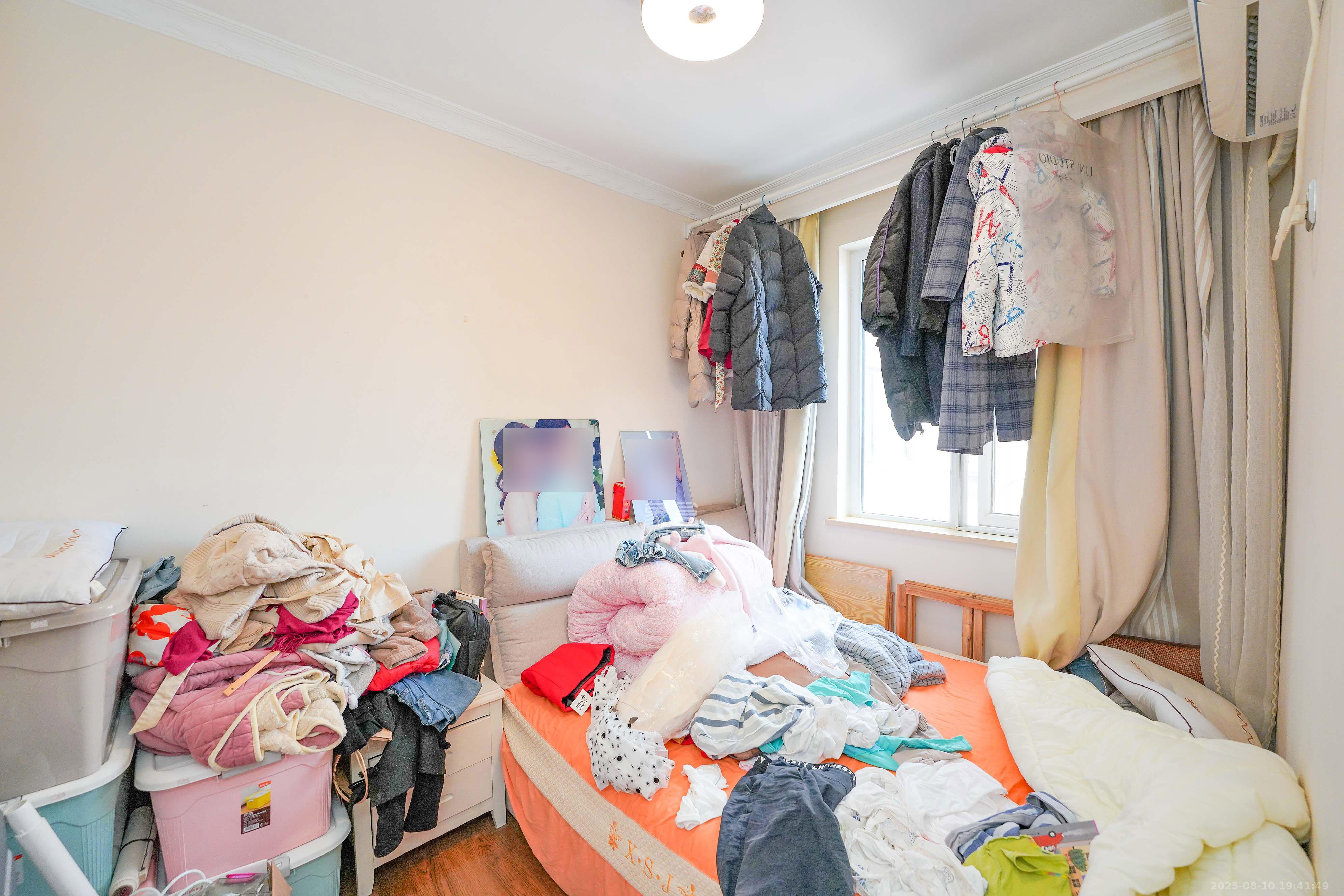 丽发新城  2室1厅1卫    58.0万 丽发新城  2室1厅1卫    58.0万卧室