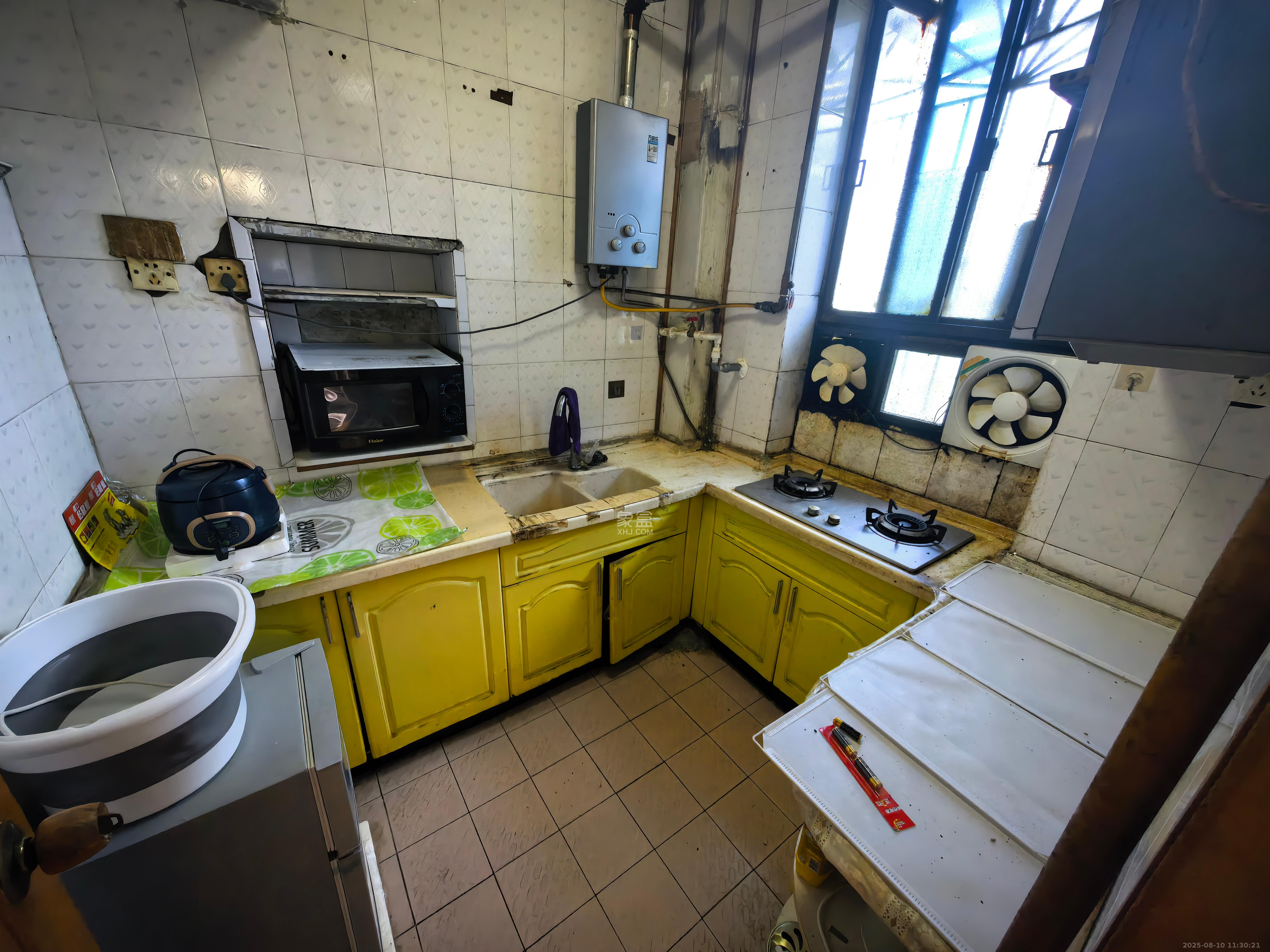 文艺村 3室1厅1卫 2200.0元/月 文艺村 3室1厅1卫 2200.0元/月室内图