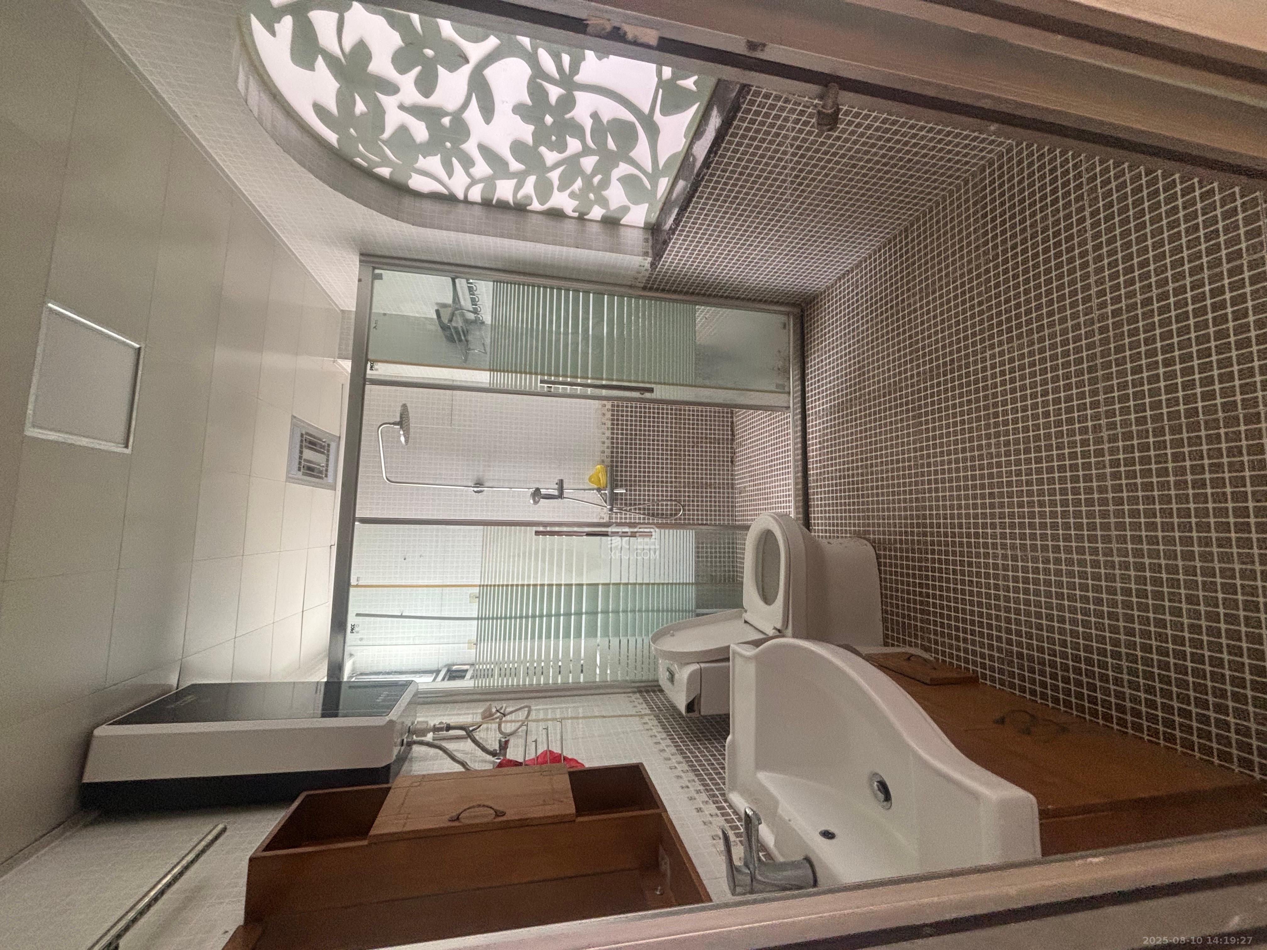 嘉宇盛世华章  4室2厅2卫    3800.0元/月 嘉宇盛世华章  4室2厅2卫    3800.0元/月室内图