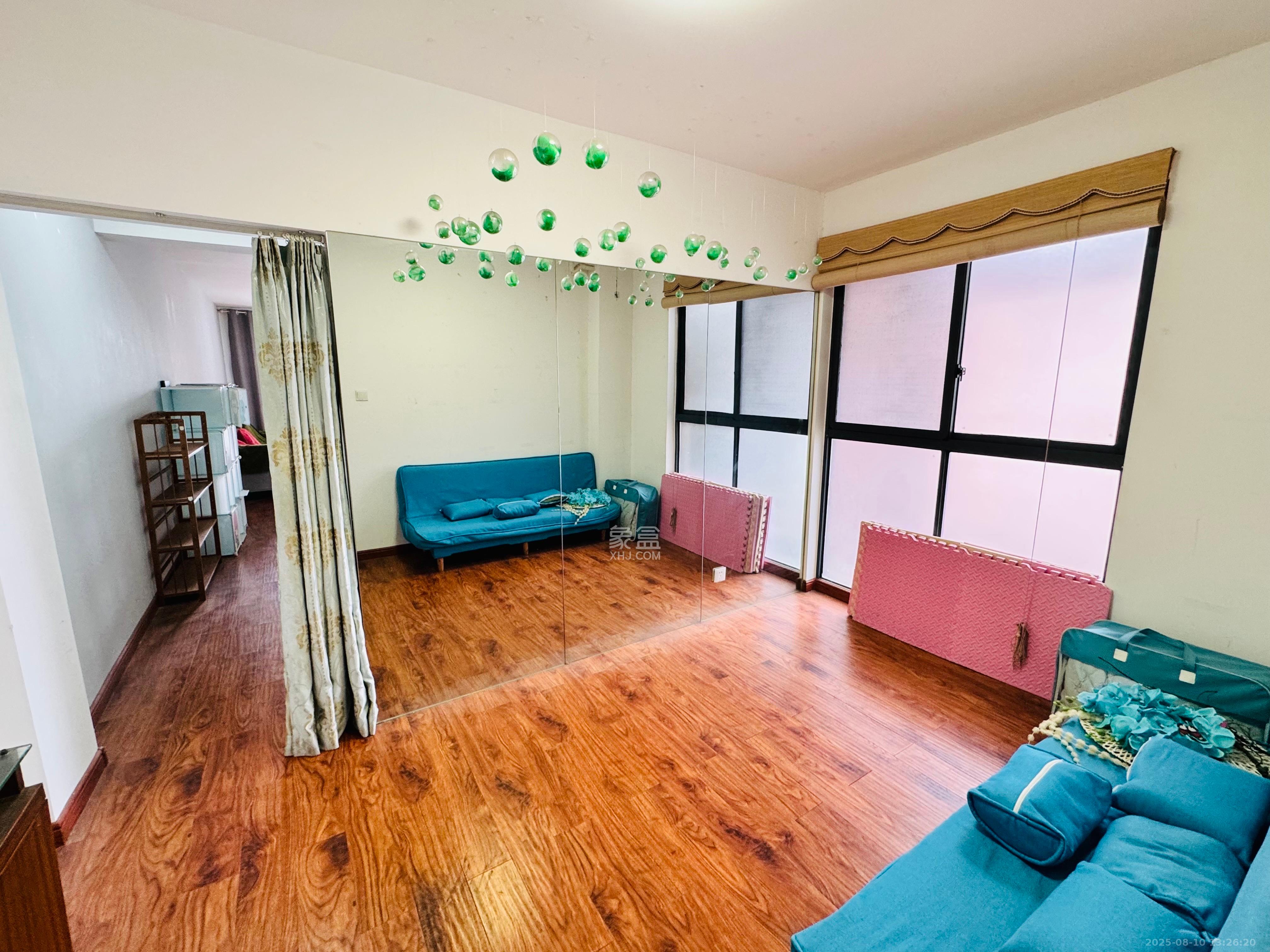 半山壹号  2室2厅1卫    2500.0元/月室内图