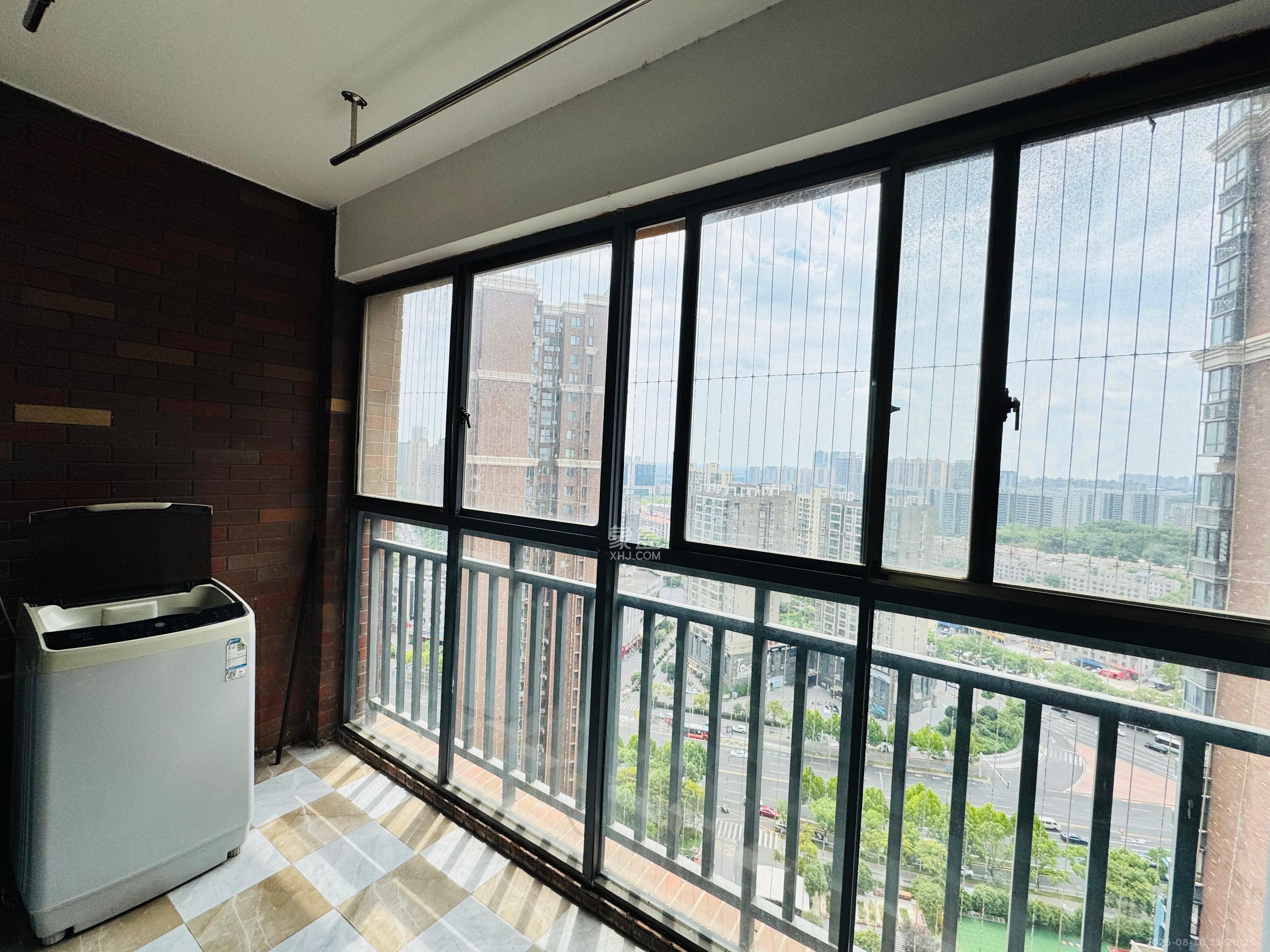 半山壹号  2室2厅1卫    2500.0元/月室内图