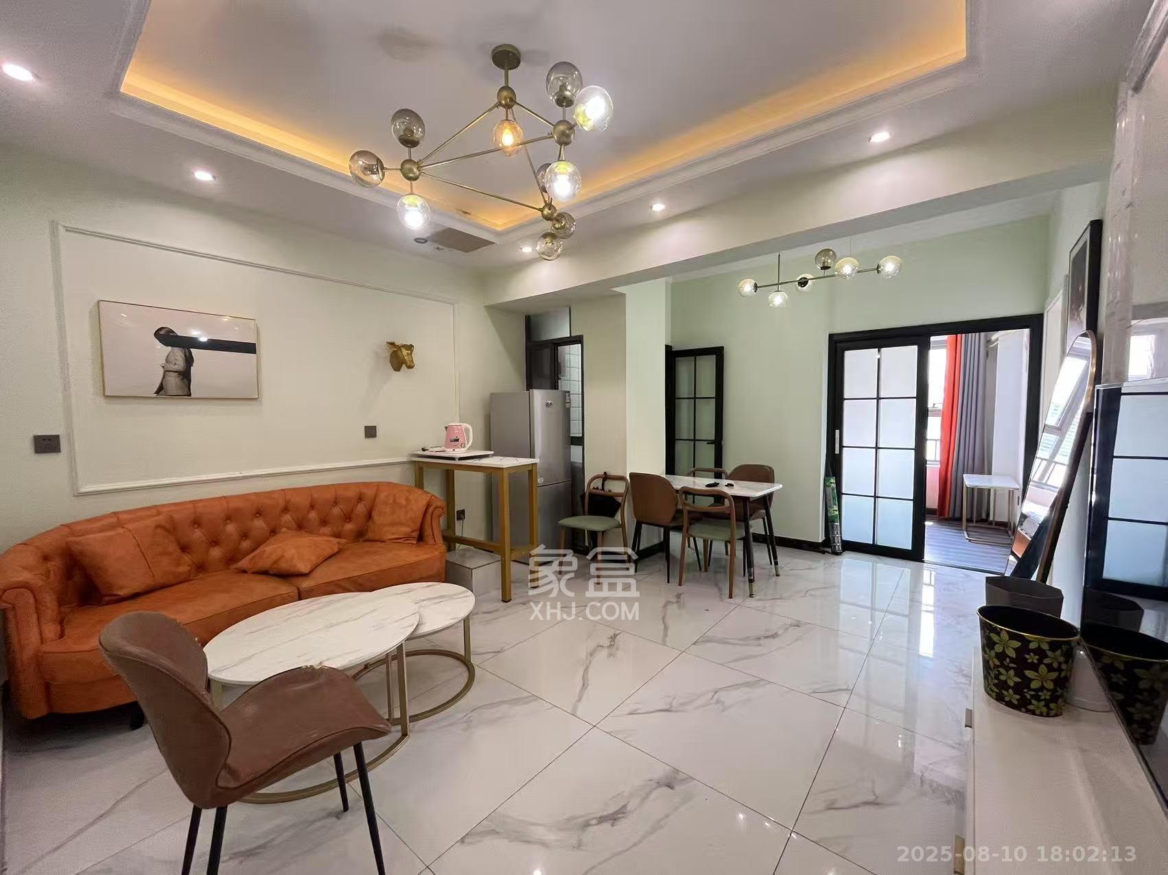 东怡外国(南湖一号)  2室1厅1卫    2800.0元/月 东怡外国(南湖一号)  2室1厅1卫    2800.0元/月室内图