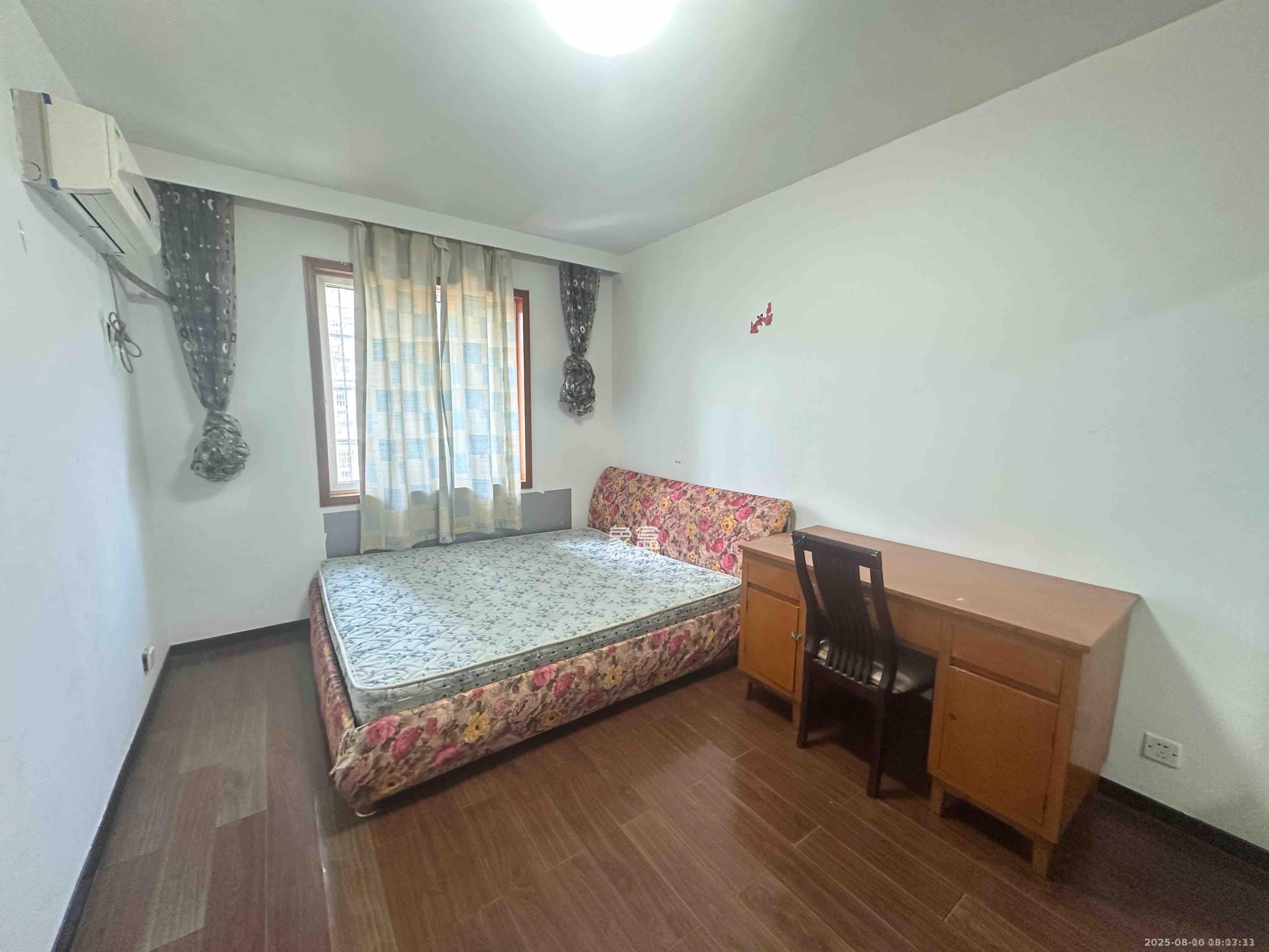 卓峰家园  2室2厅1卫    2200.0元/月室内图