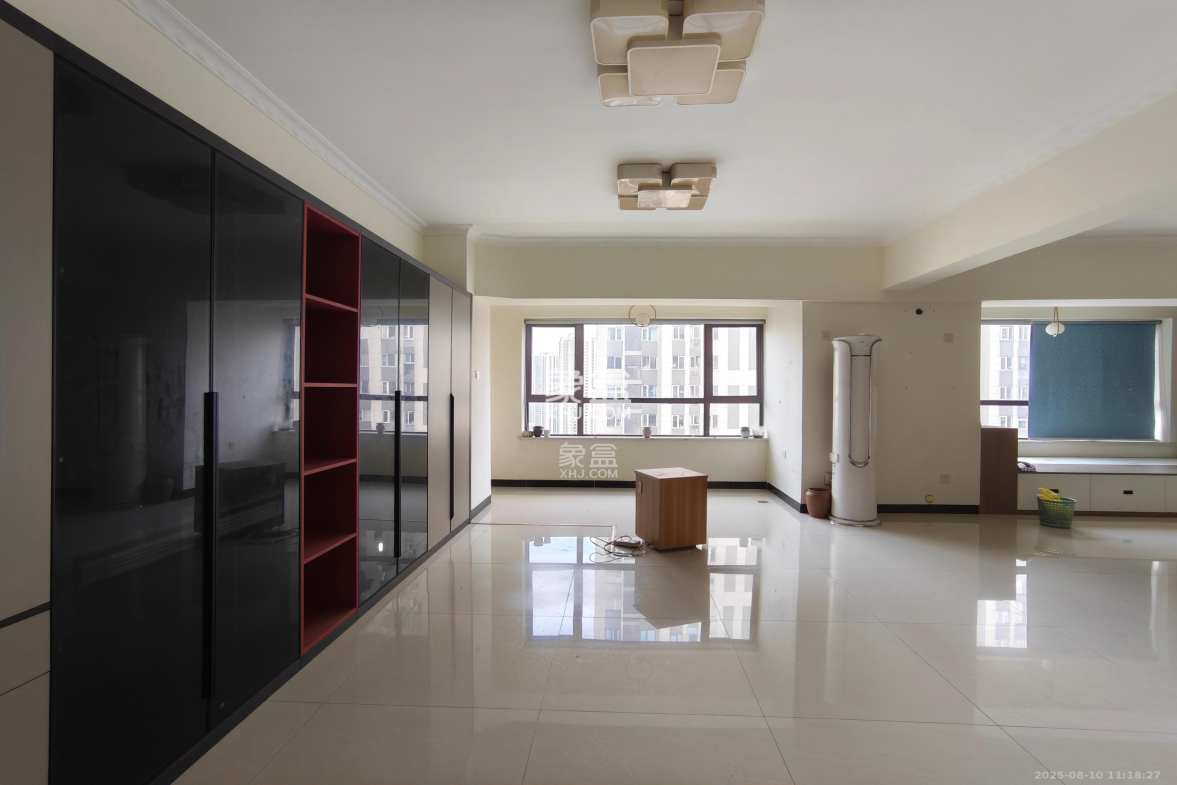 当代滨江MOMA  2室2厅1卫    3600.0元/月 当代滨江MOMA  2室2厅1卫    3600.0元/月室内图