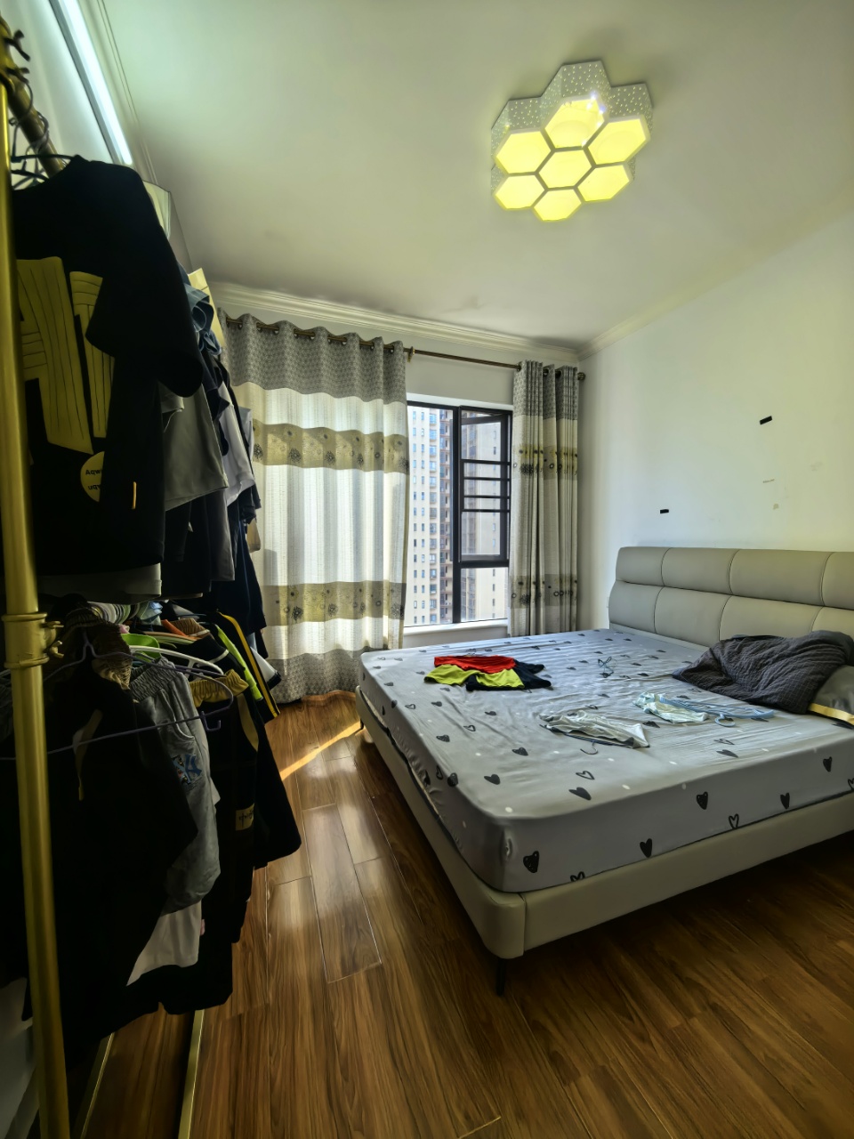 滨江帝景二期(三期) 4室2厅2卫 183.0万 滨江帝景二期(三期) 4室2厅2卫 183.0万室内图