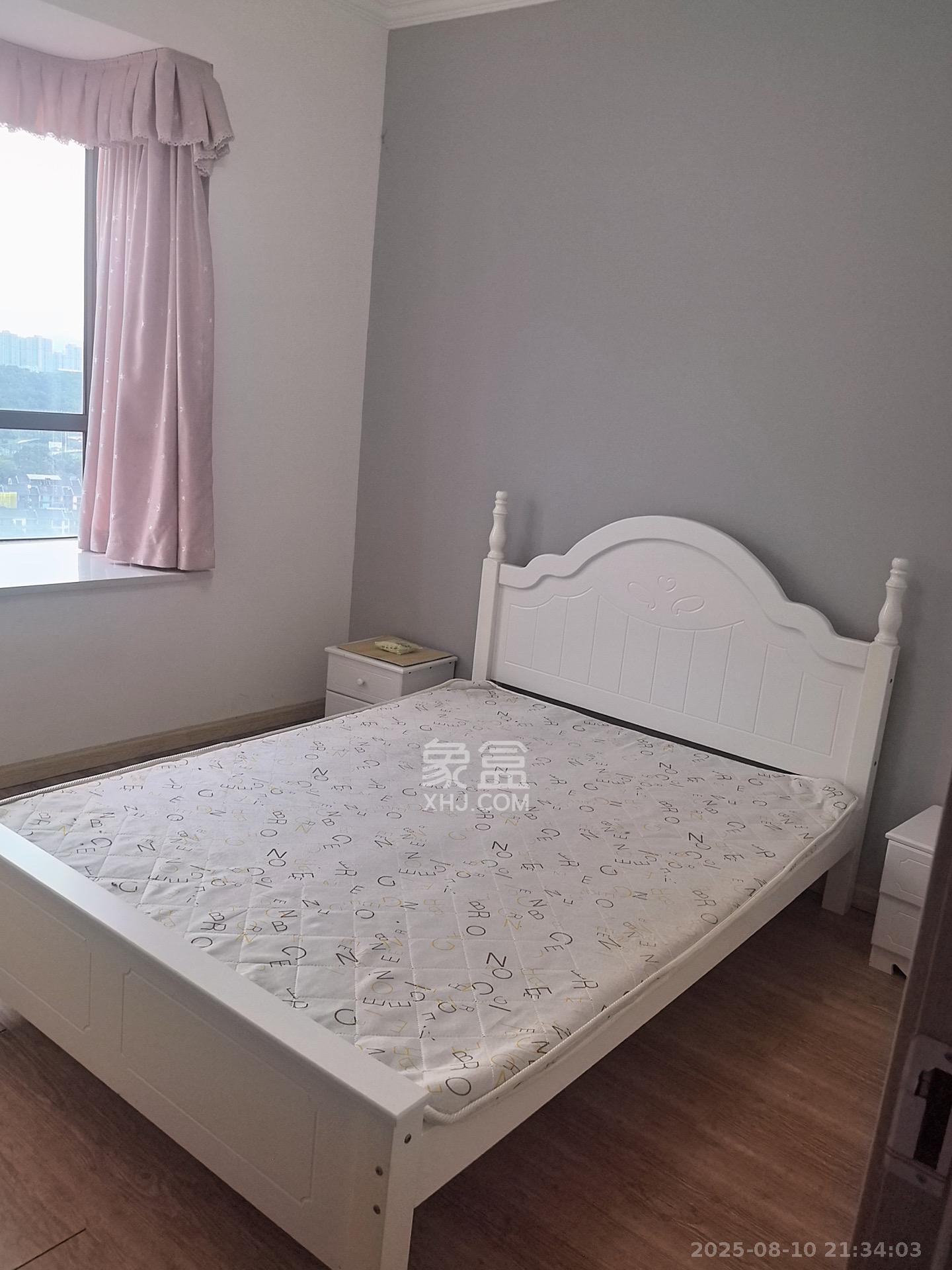 金鹰玖珑山 4室2厅2卫 2900.0元/月 金鹰玖珑山 4室2厅2卫 2900.0元/月室内图