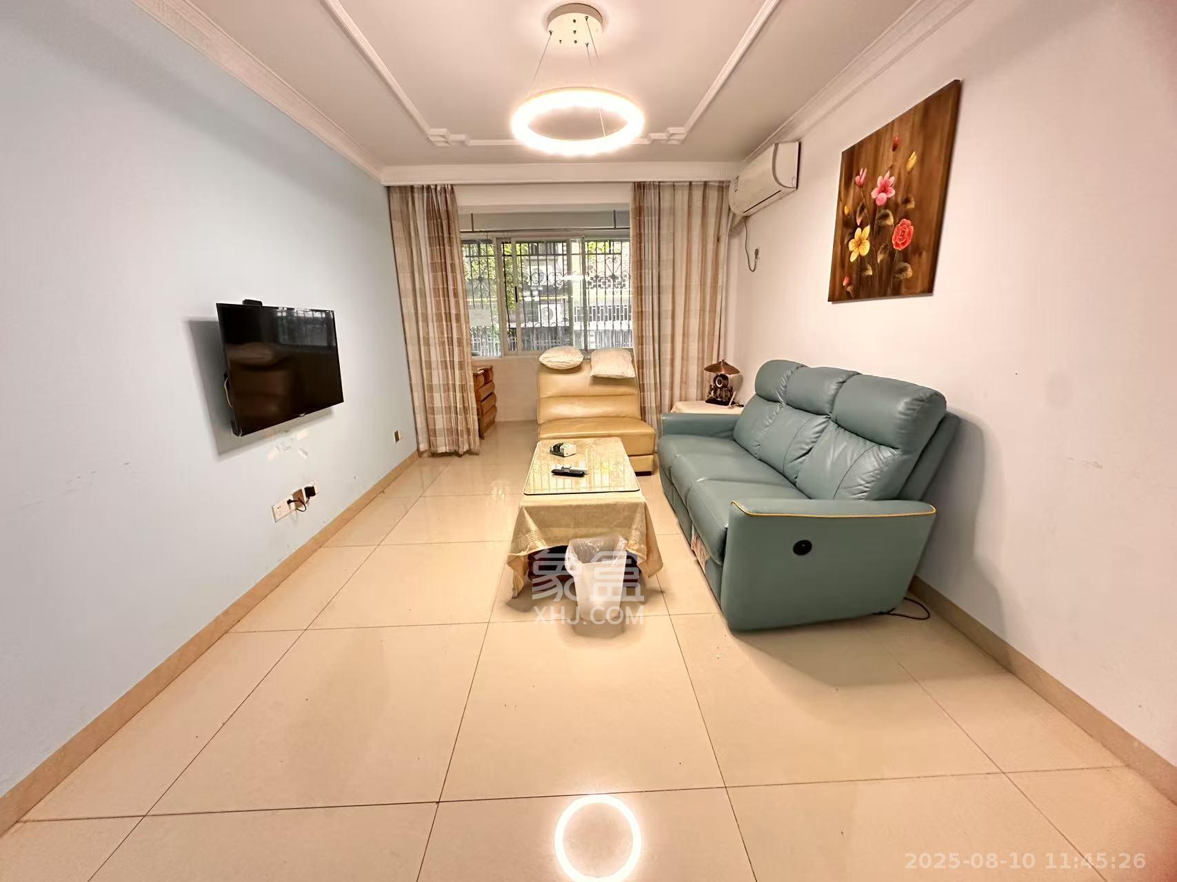 省建苑小区  3室2厅1卫    3300.0元/月 省建苑小区  3室2厅1卫    3300.0元/月室内图