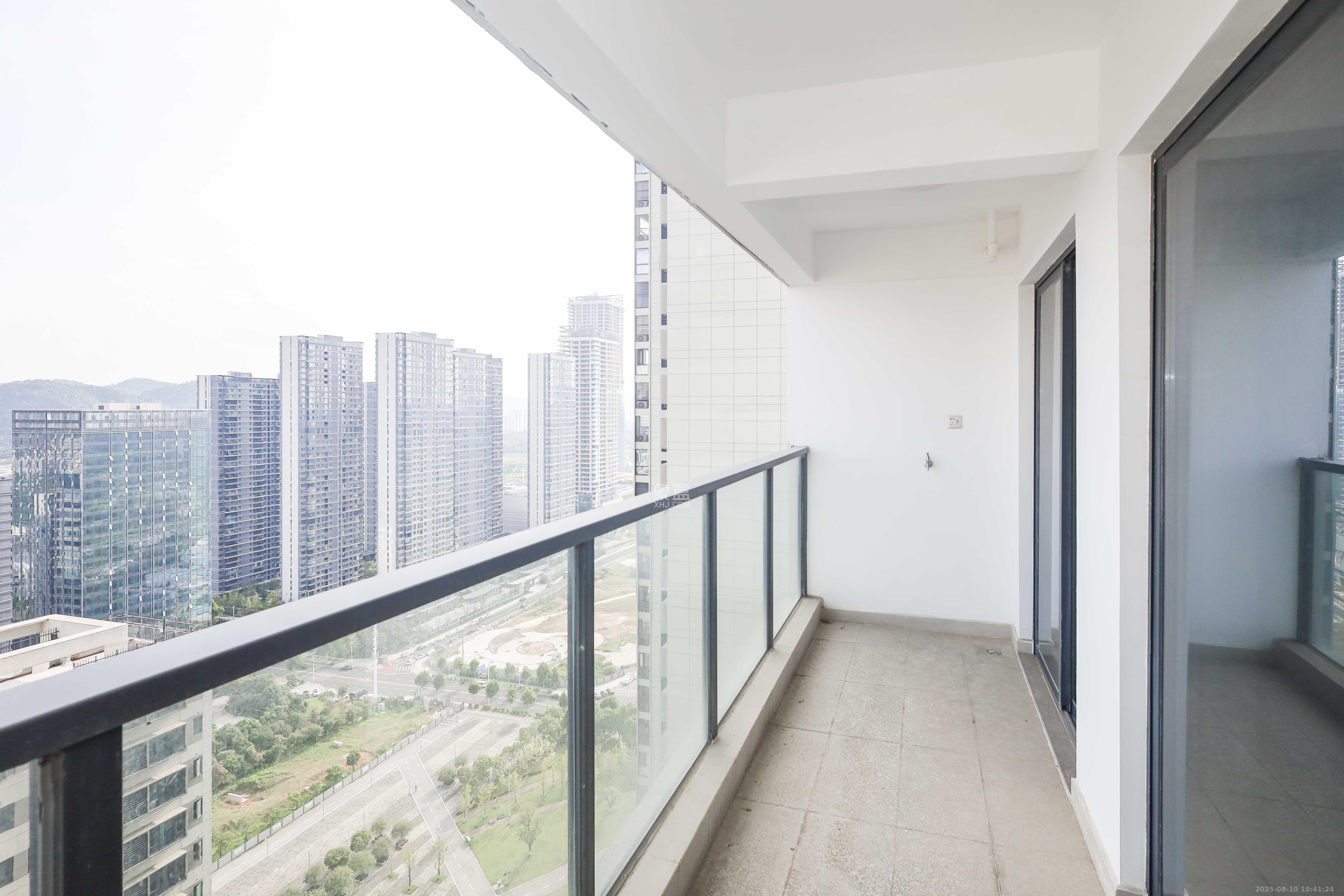 中国铁建湘语梅溪 0室0厅0卫 126.0万 中国铁建湘语梅溪 0室0厅0卫 126.0万阳台