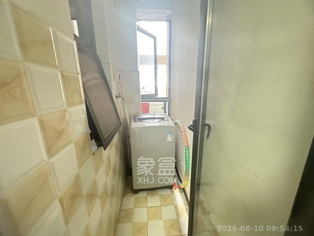 天鸿天府(天鸿中央大院) 2室1厅1卫 1800.0元/月 天鸿天府(天鸿中央大院) 2室1厅1卫 1800.0元/月室内图