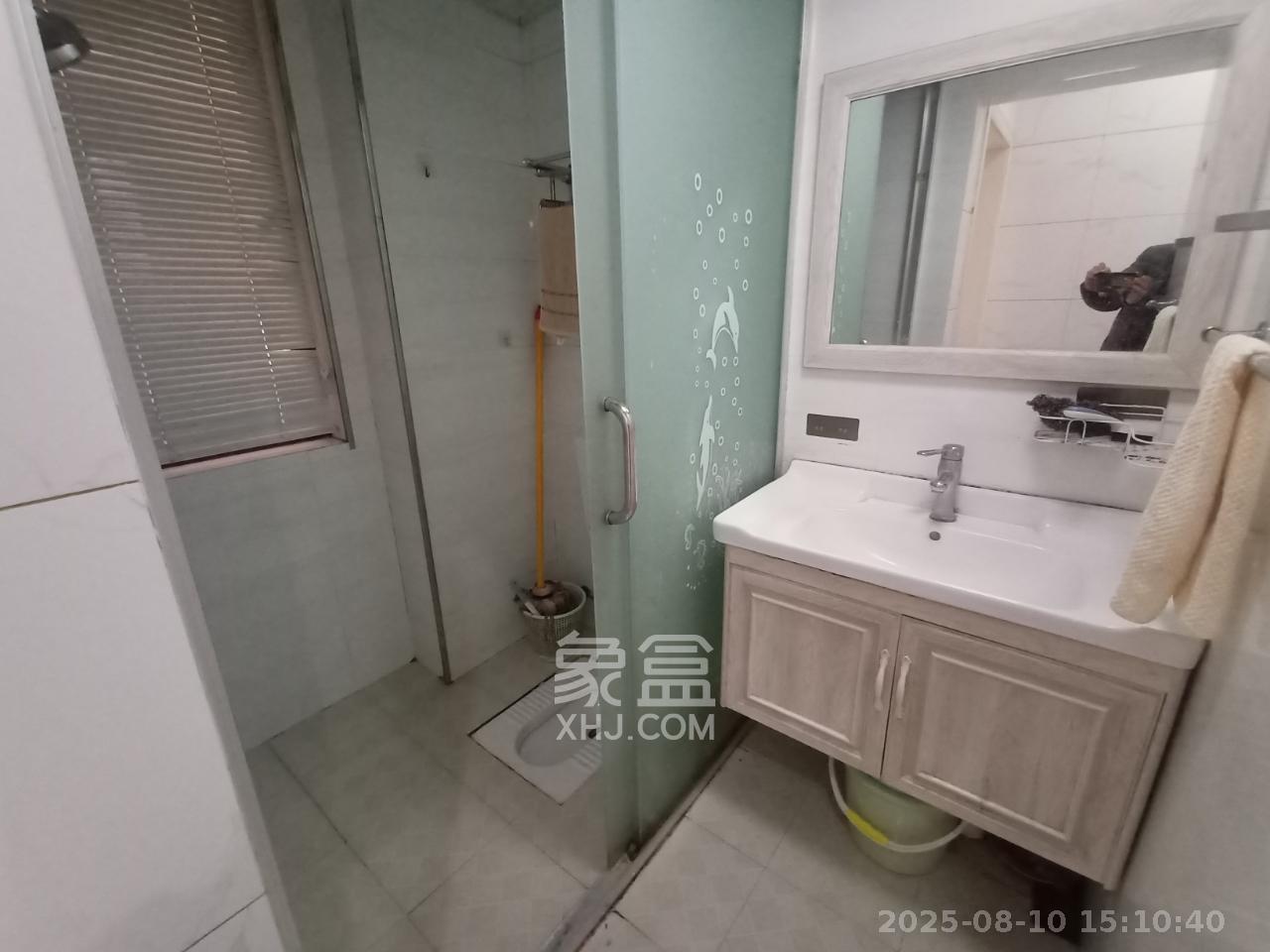 岳华新苑  2室2厅1卫   2100.00元/月室内图