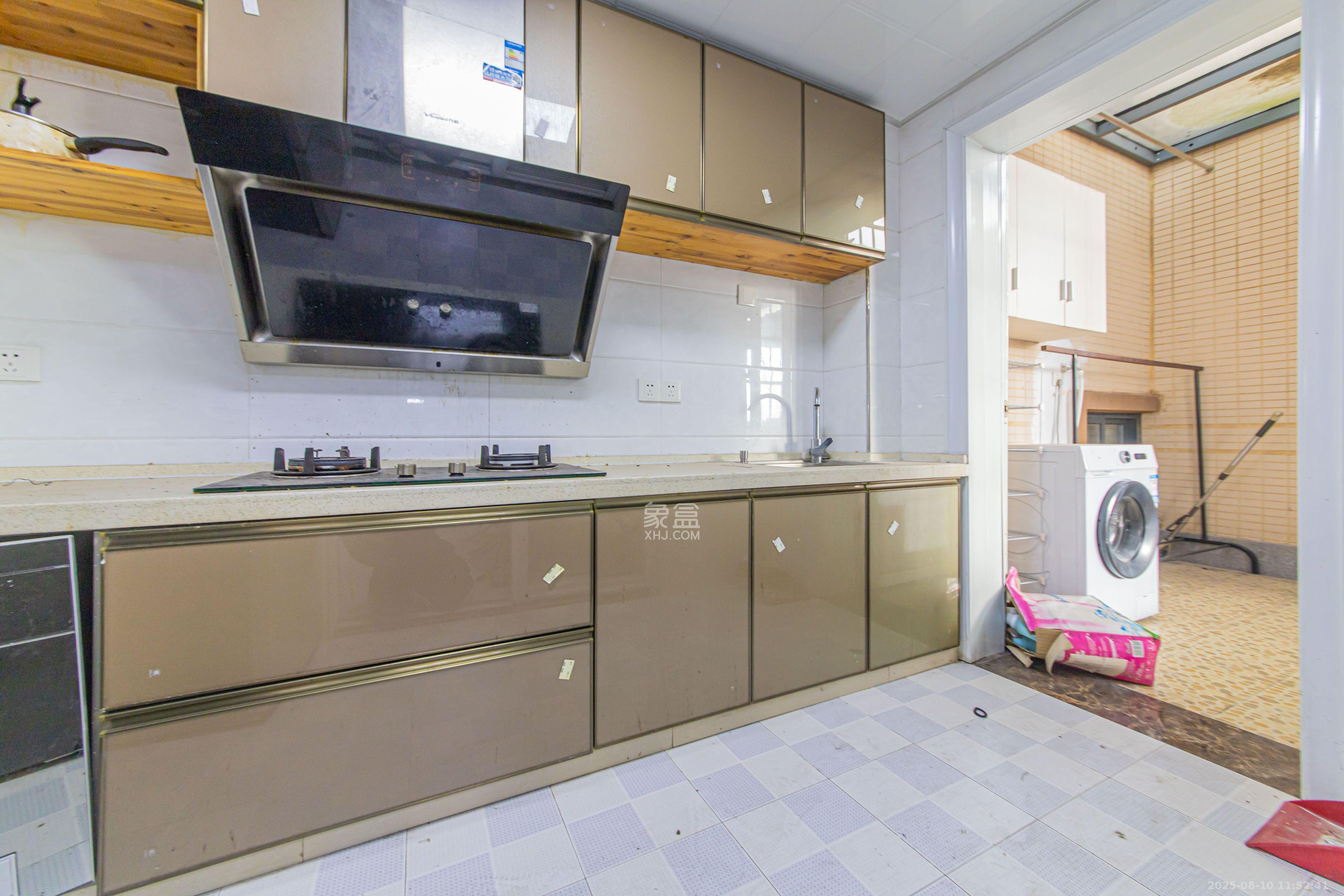 中建芙蓉嘉苑 3室2厅2卫 2300.0元/月 中建芙蓉嘉苑 3室2厅2卫 2300.0元/月室内图