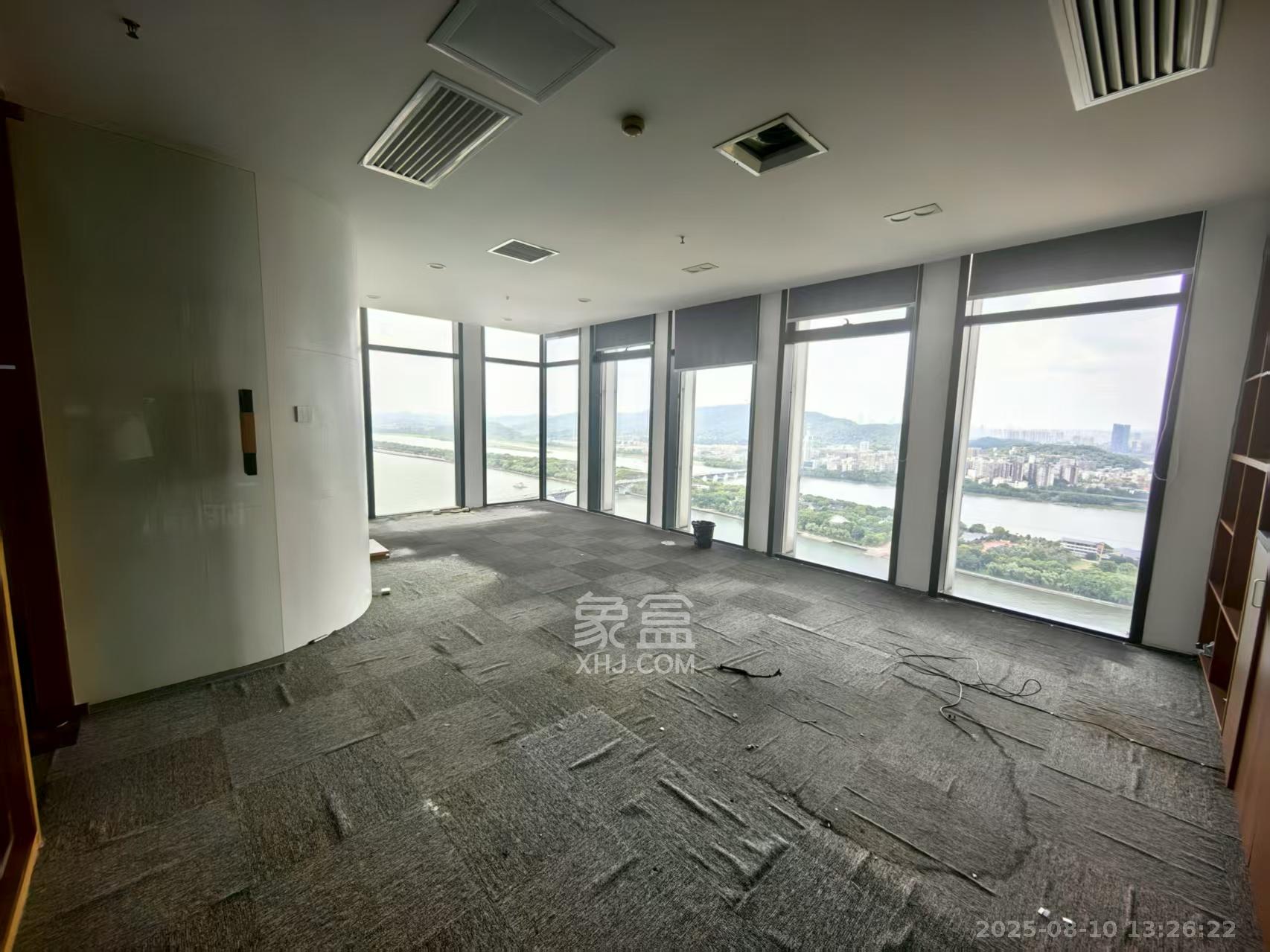 万达广场   346.0㎡     16800.00元/月室内图