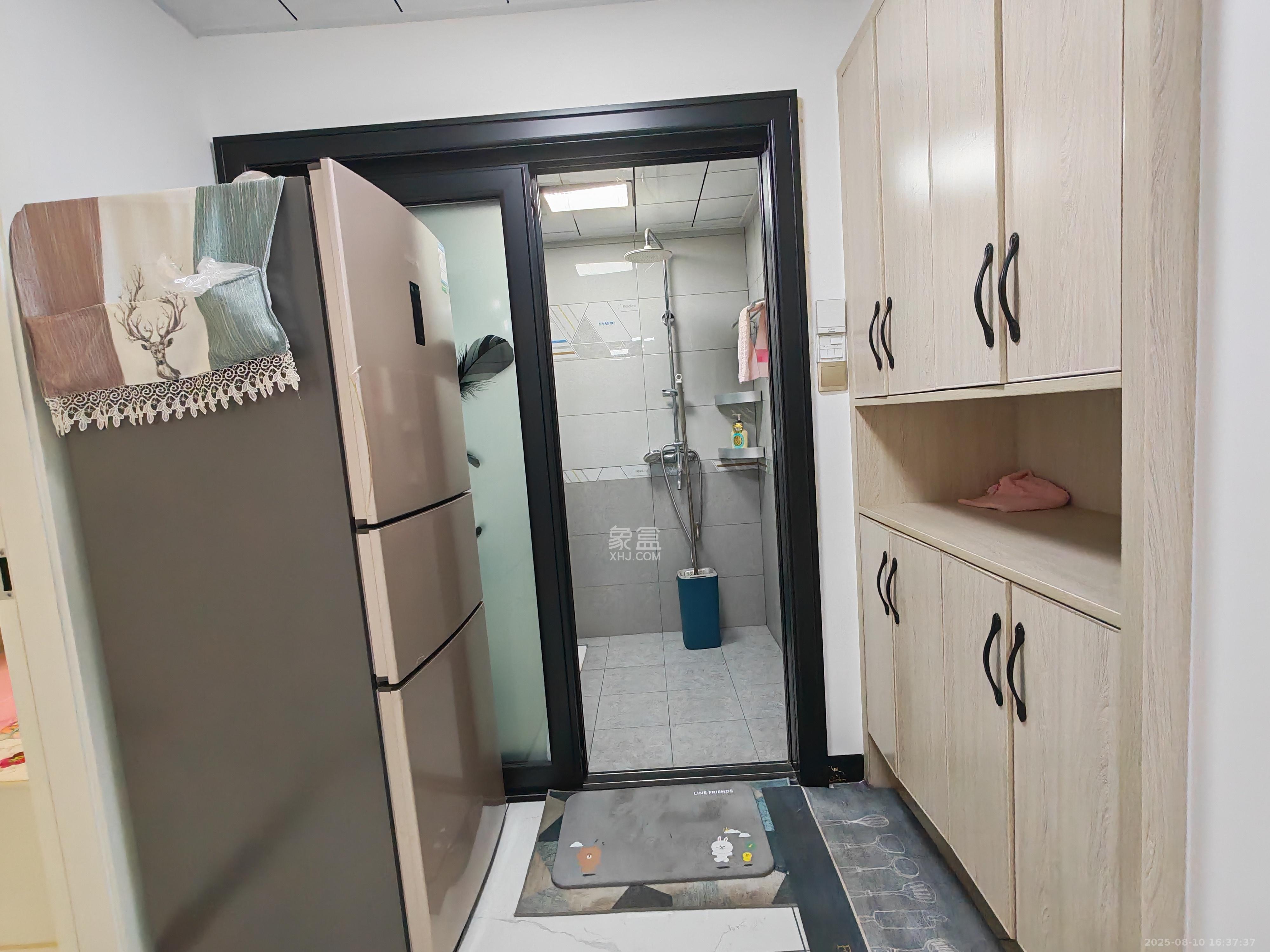 钱隆世家  2室2厅1卫    2200.0元/月 钱隆世家  2室2厅1卫    2200.0元/月室内图