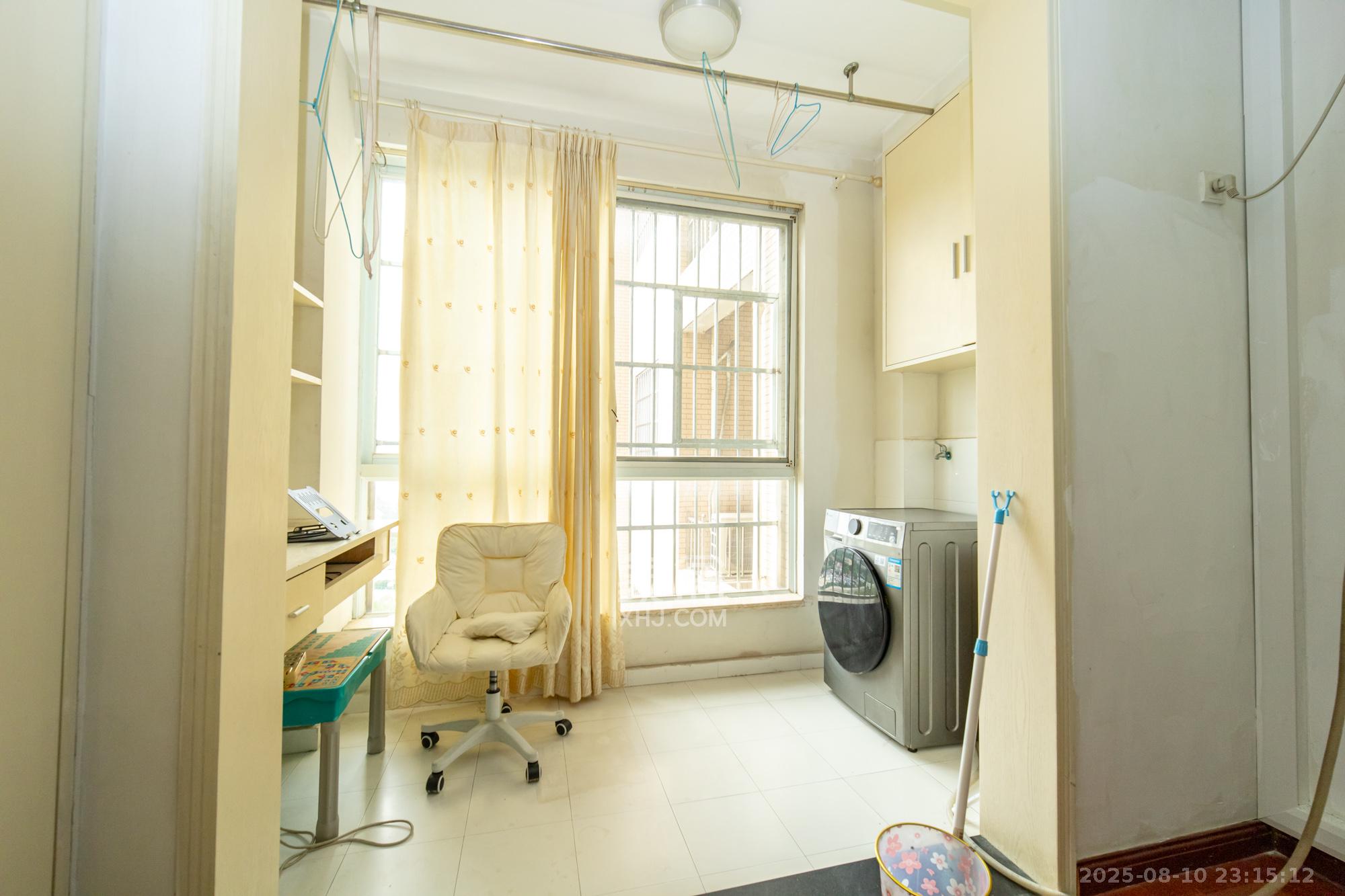 高林金三华邸 3室2厅2卫 75.0万 高林金三华邸 3室2厅2卫 75.0万阳台