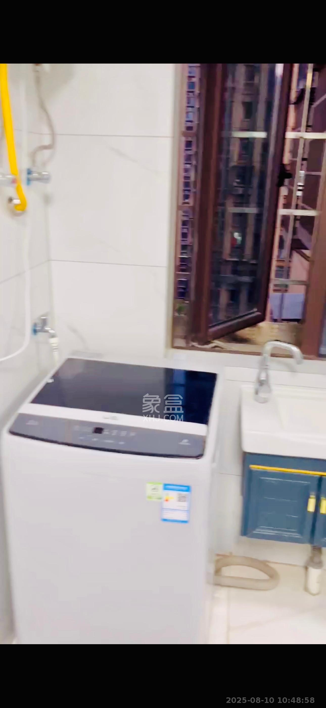 和润园三期  1室0厅0卫   1700.00元/月室内图