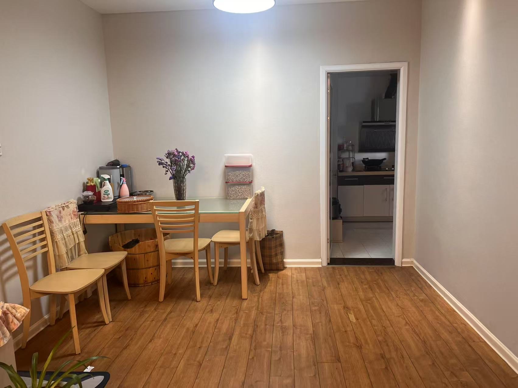 大同芙蓉  2室1厅1卫    59.8万 大同芙蓉  2室1厅1卫    59.8万客厅