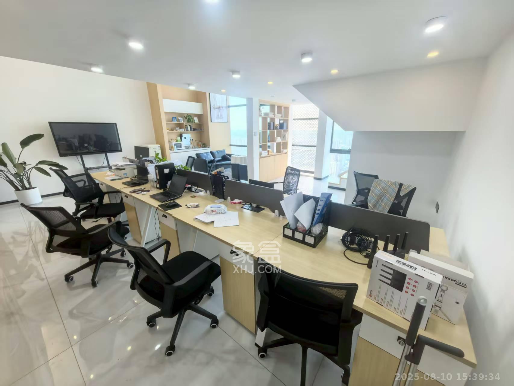 中建宝铂公馆   90.0㎡     7500.00元/月室内图