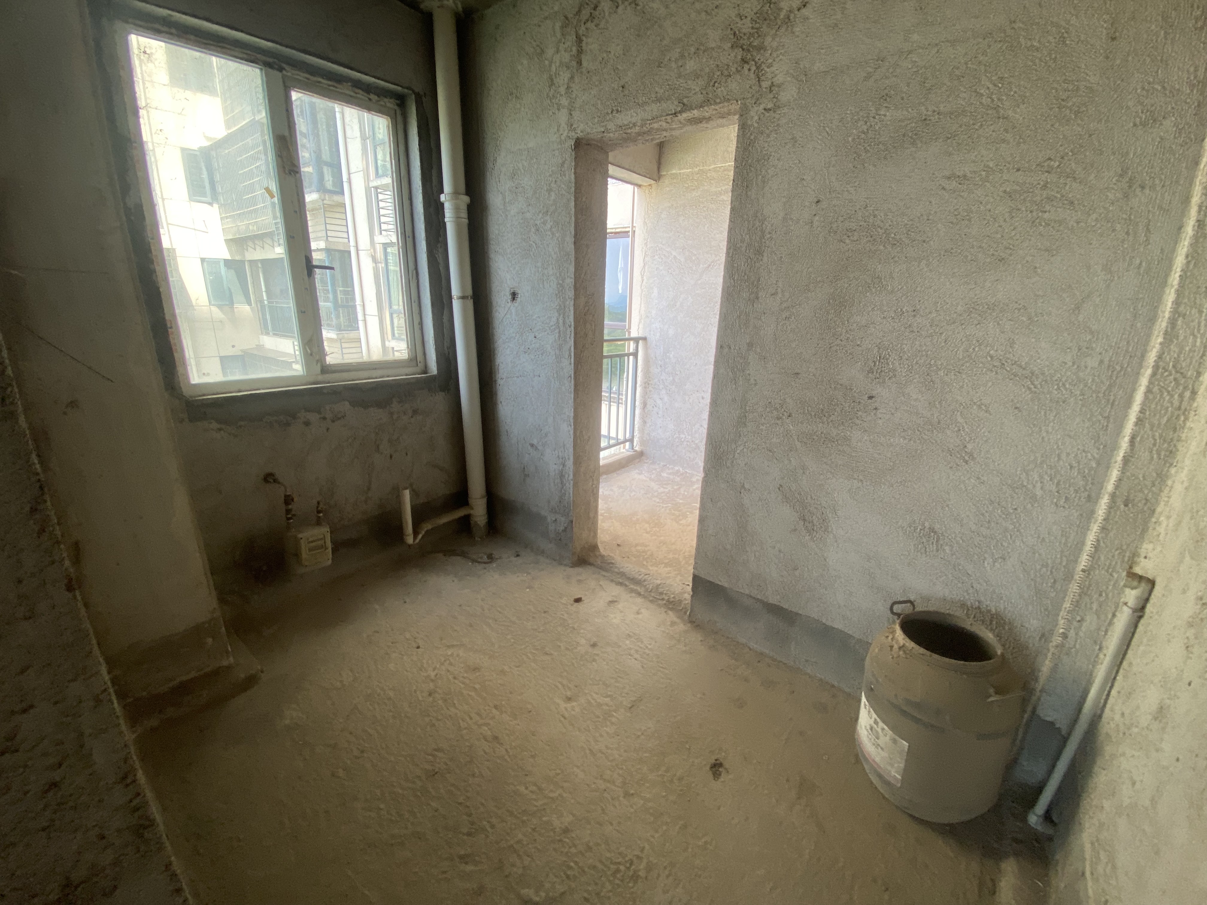 壹号公馆 3室2厅1卫 45.0万 壹号公馆 3室2厅1卫 45.0万客厅