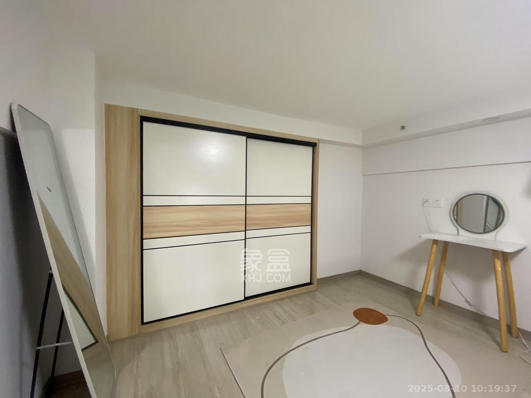 华润翡翠府 1室0厅0卫 1700.00元/月 华润翡翠府 1室0厅0卫 1700.00元/月室内图