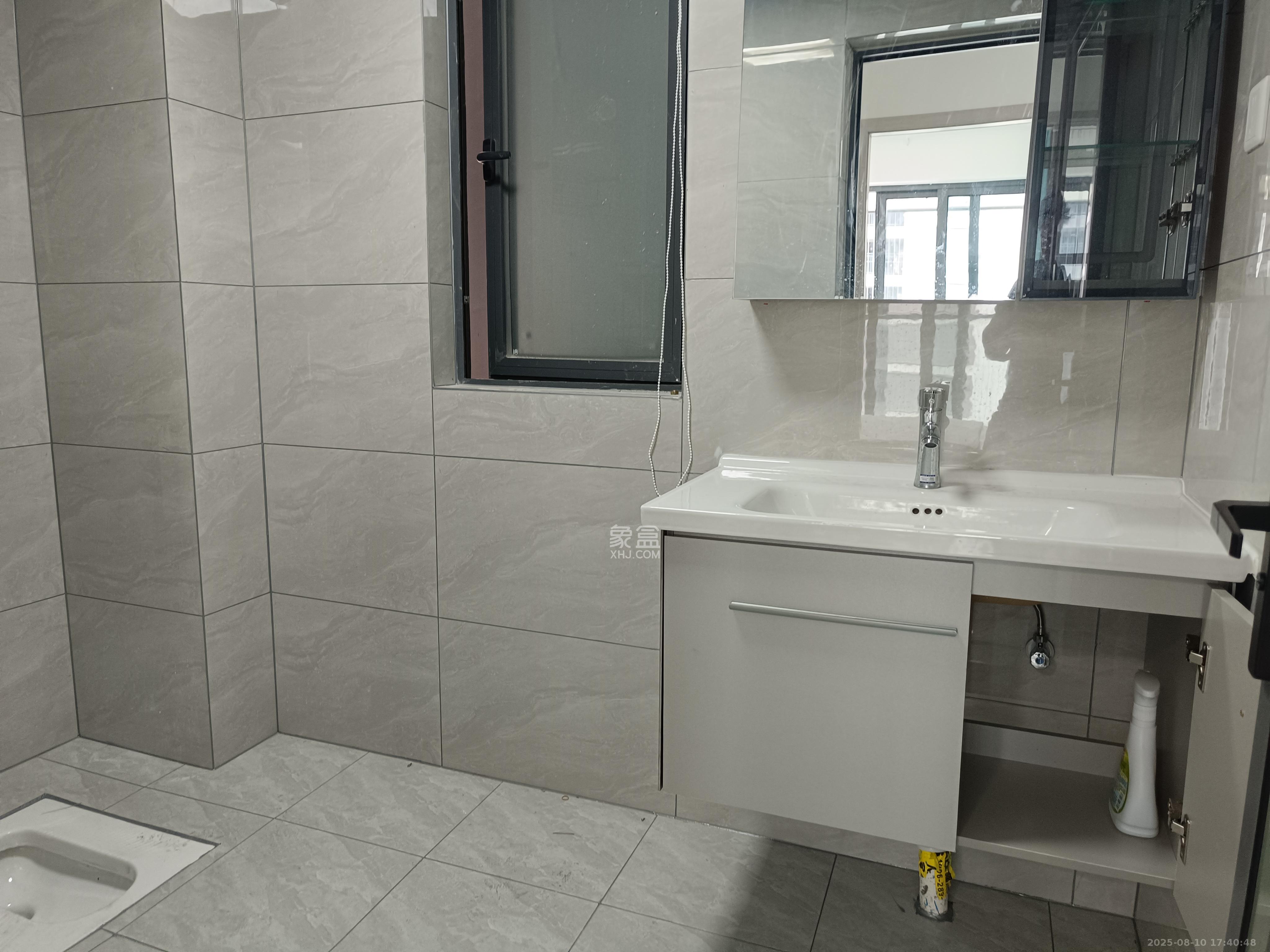 融创会展上东区 3室2厅1卫 2400.0元/月 融创会展上东区 3室2厅1卫 2400.0元/月室内图