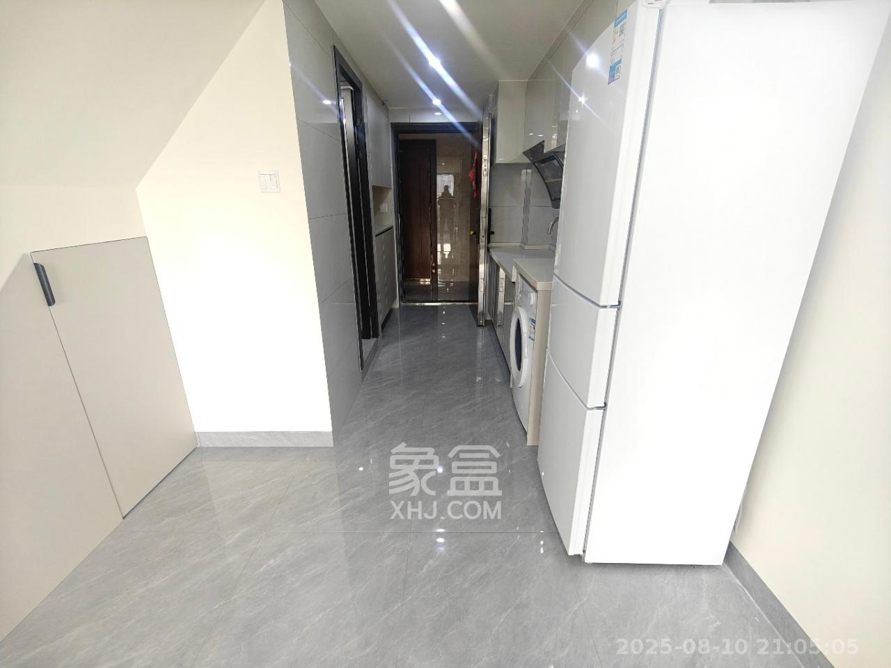 越秀悦湖台  2室1厅1卫   2600.00元/月室内图