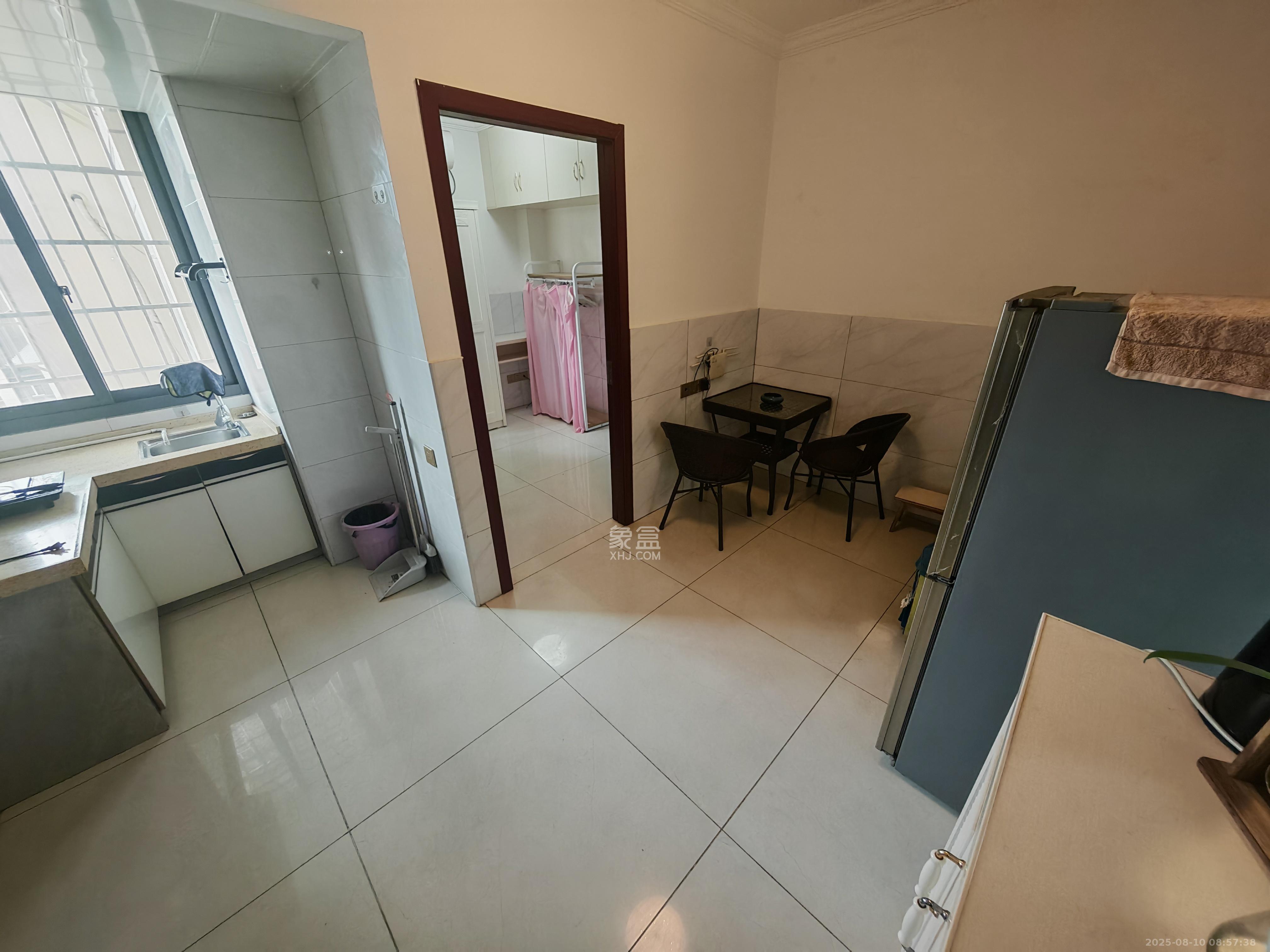 桥头家苑一期 1室0厅0卫 1200.0元/月 桥头家苑一期 1室0厅0卫 1200.0元/月室内图