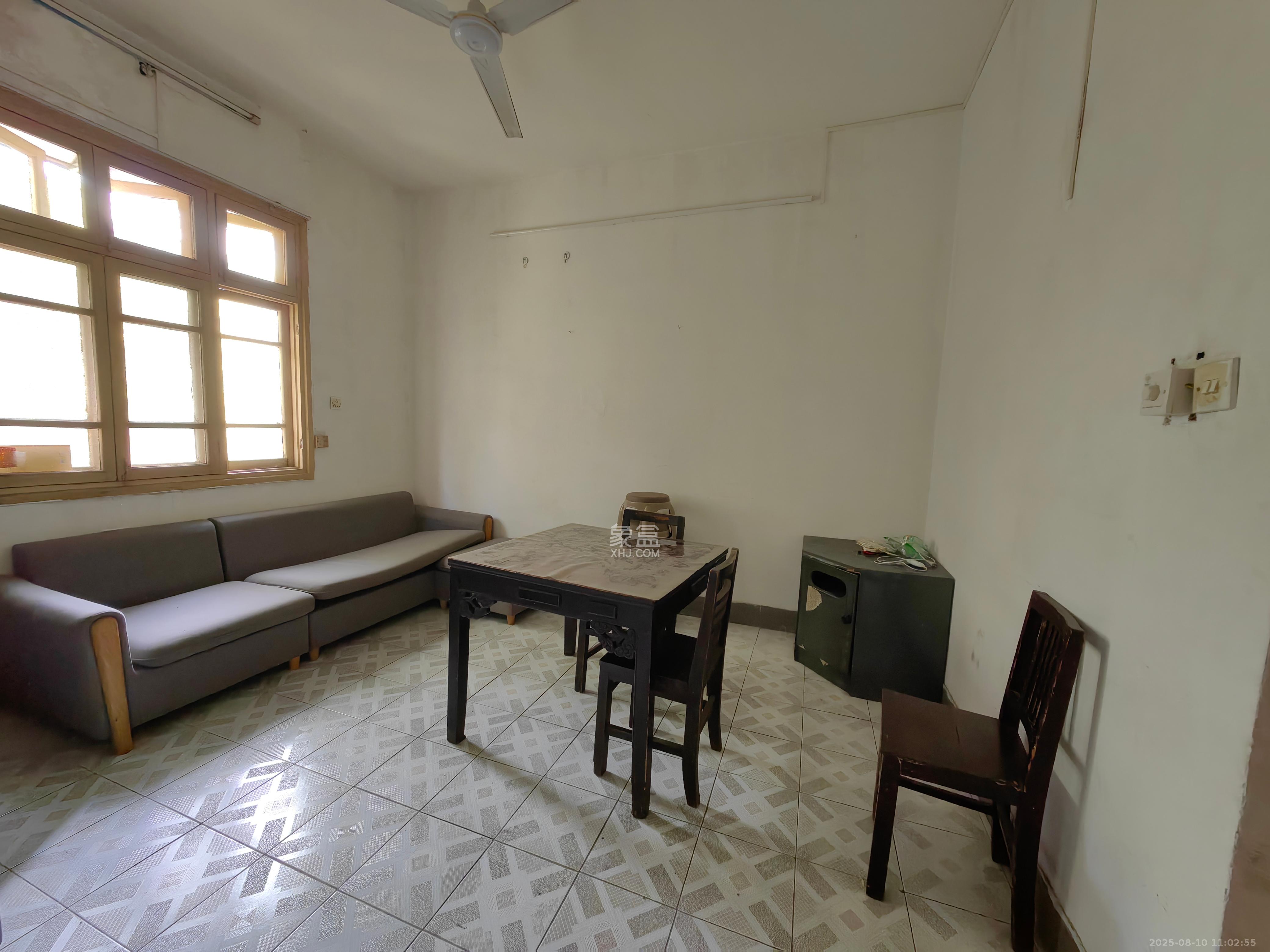 省文化厅宿舍(文物局)/湖南省书法院 3室1厅1卫 2200.0元/月 省文化厅宿舍(文物局)/湖南省书法院 3室1厅1卫 2200.0元/月室内图