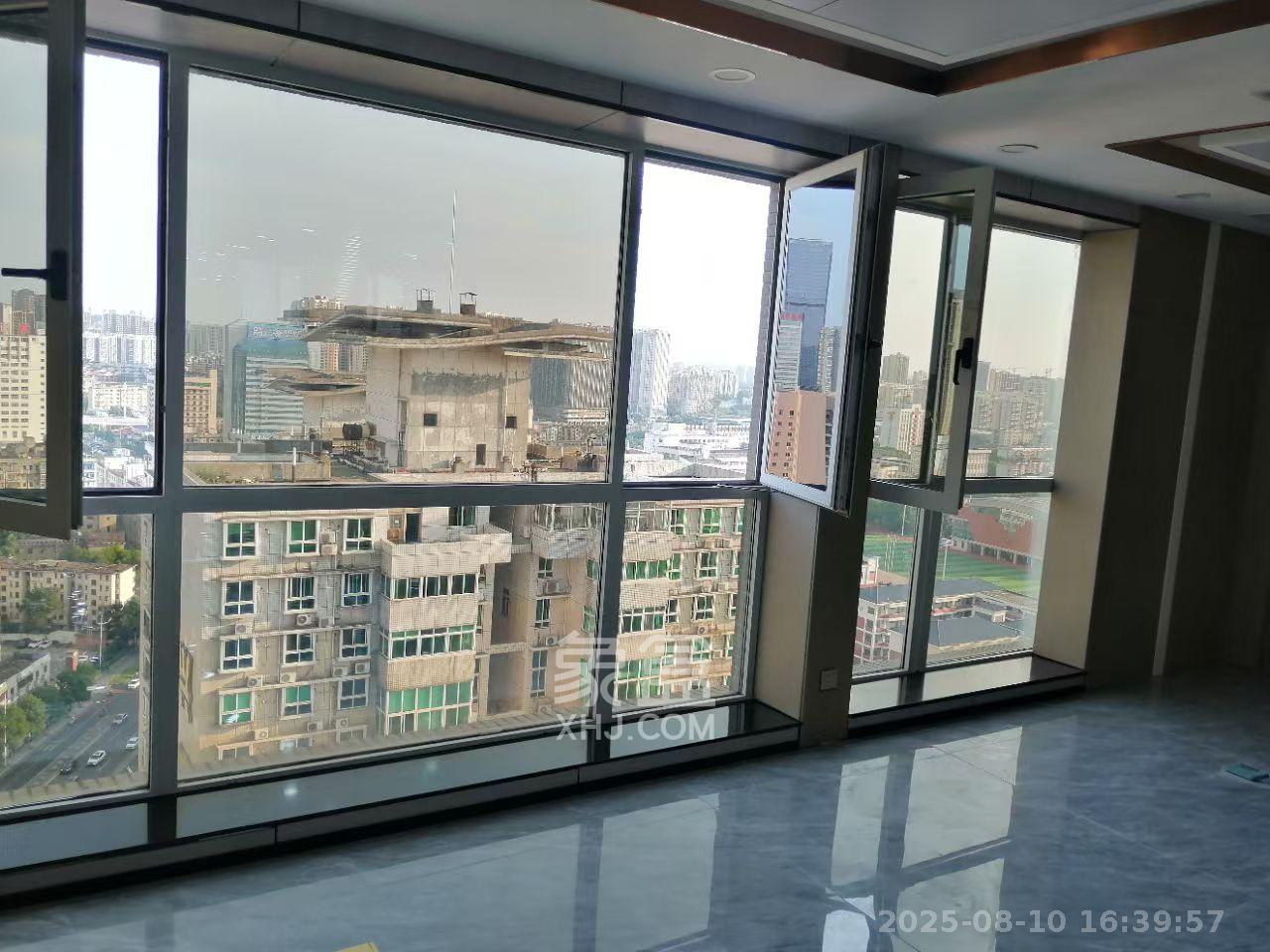 新时空 4室1厅2卫 8800.0元/月 新时空 4室1厅2卫 8800.0元/月室内图