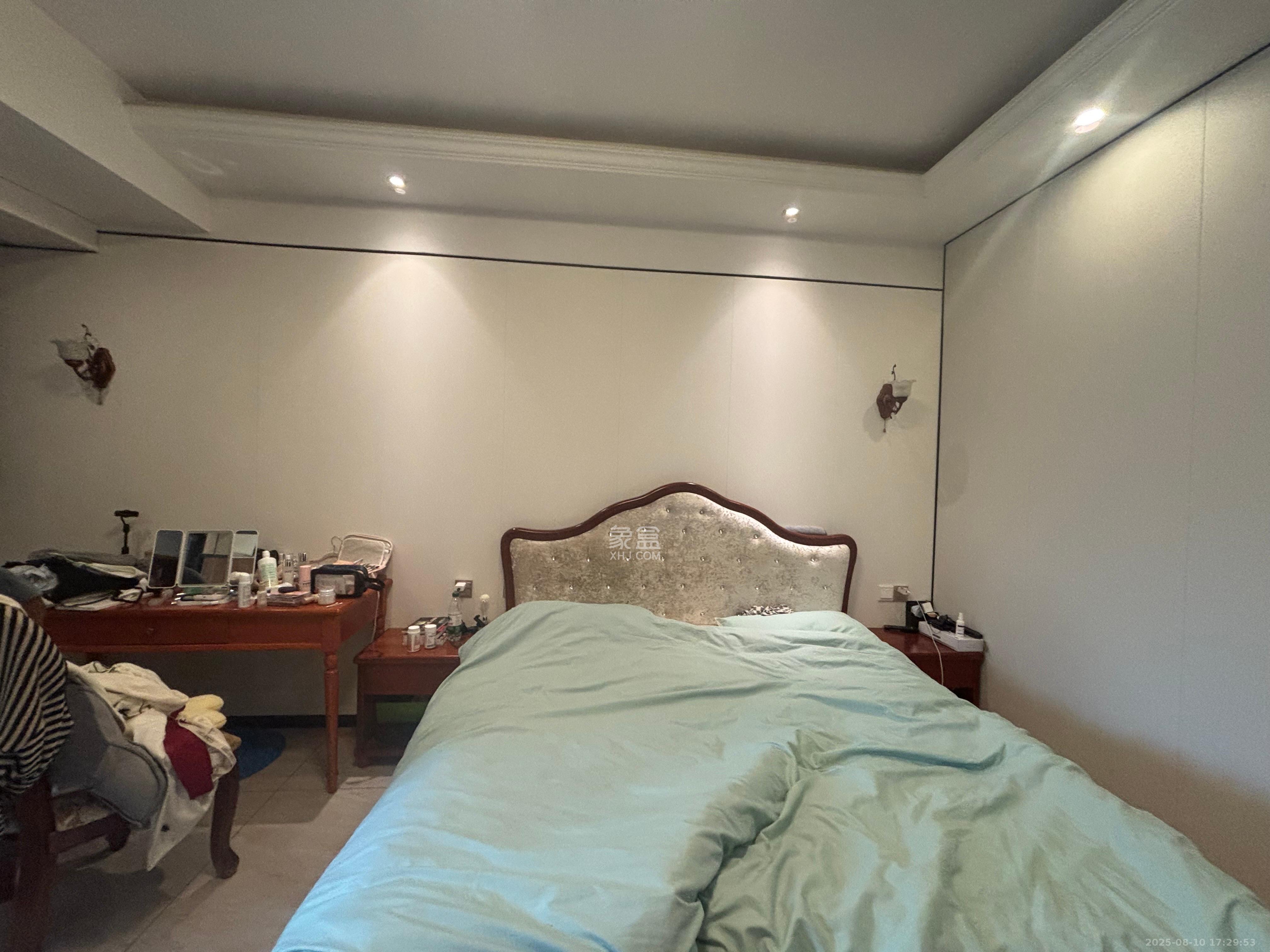 未来漫城 1室1厅1卫 1300.0元/月 未来漫城 1室1厅1卫 1300.0元/月室内图