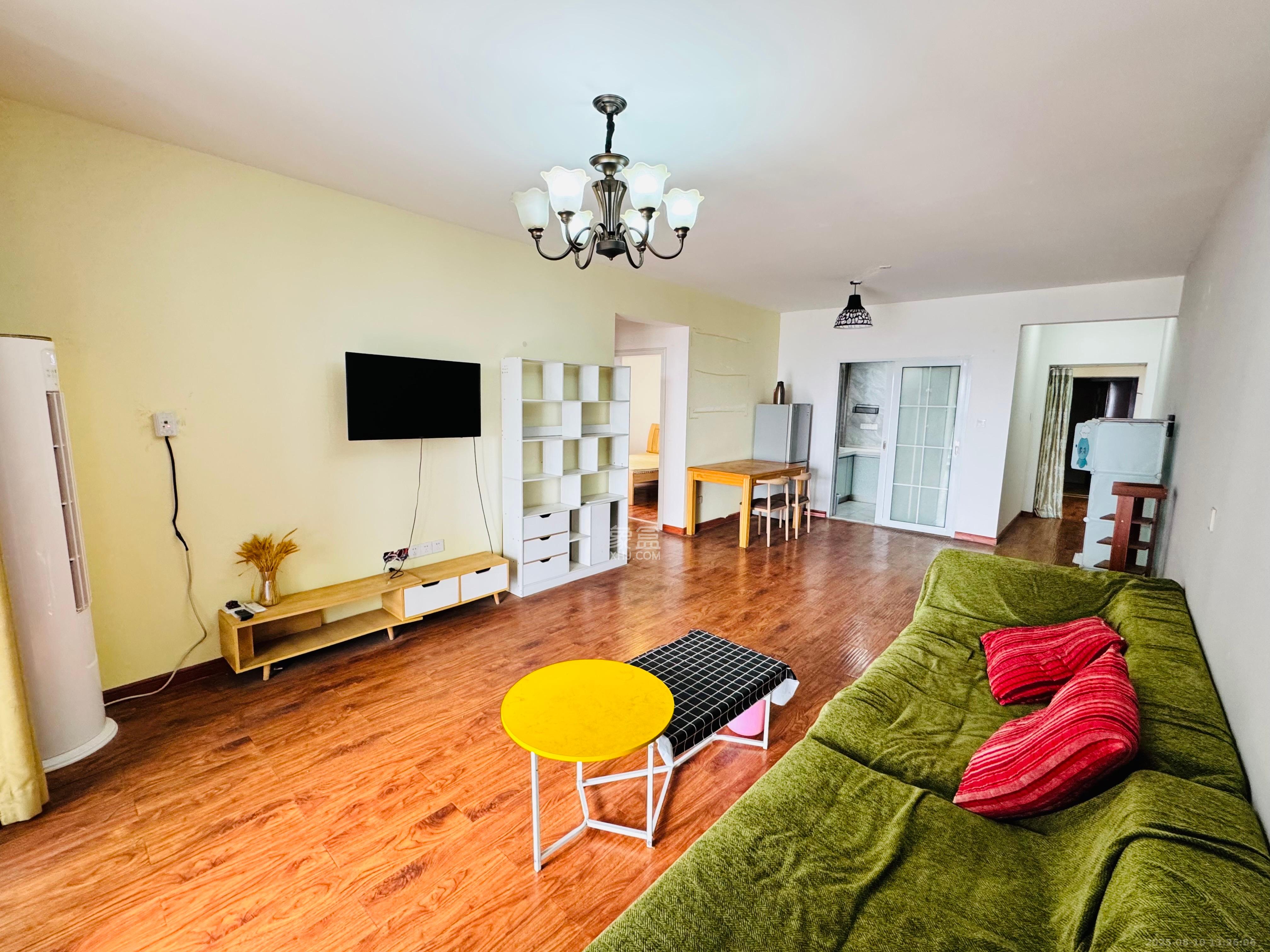 半山壹号 2室2厅1卫 2500.0元/月 半山壹号 2室2厅1卫 2500.0元/月室内图