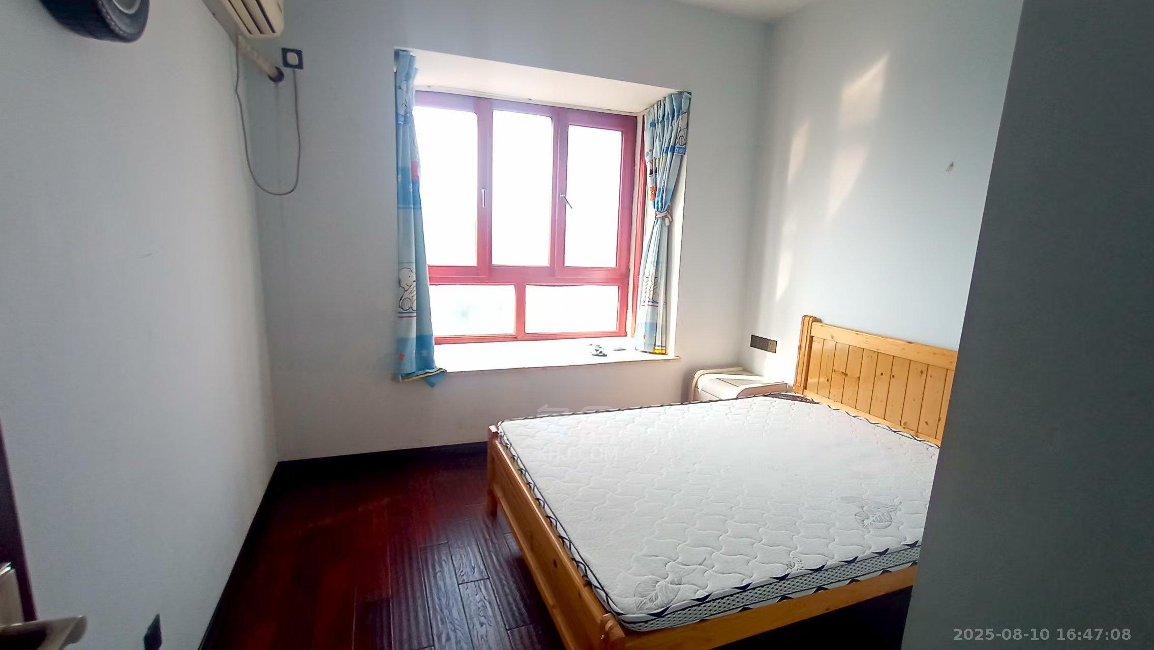 地税新村 4室2厅2卫 2000.0元/月 地税新村 4室2厅2卫 2000.0元/月室内图