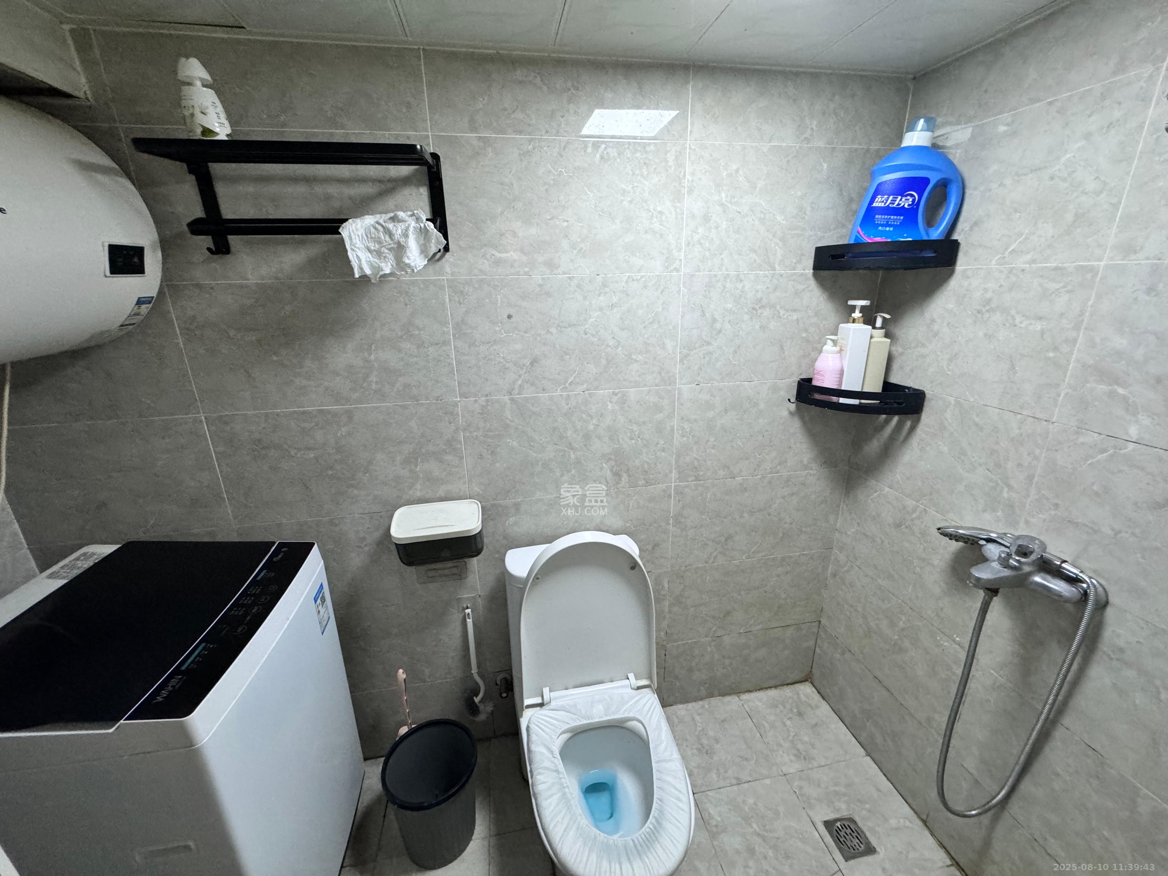 城市经典 3室2厅1卫 3200.0元/月 城市经典 3室2厅1卫 3200.0元/月室内图