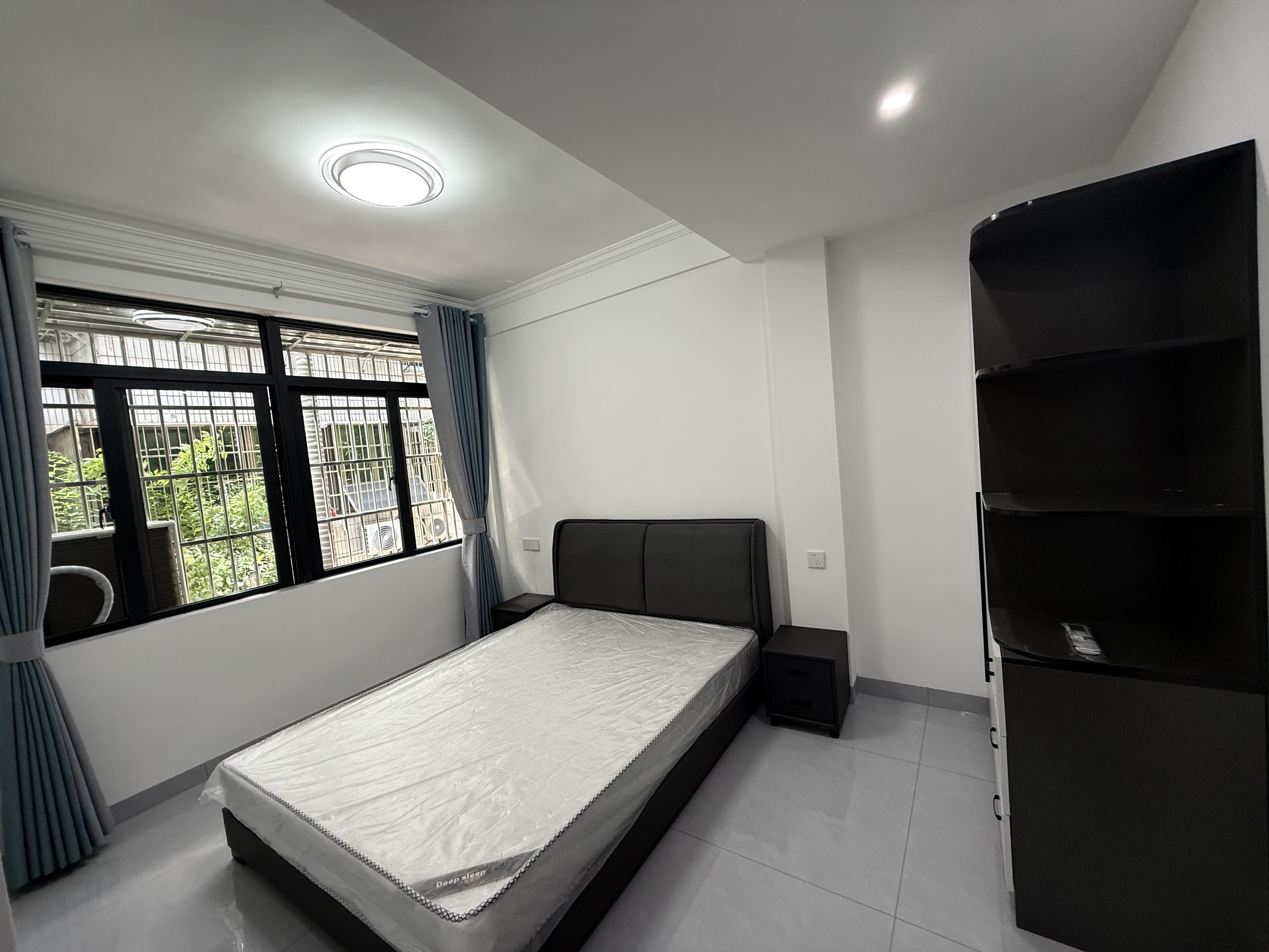 海甸岛卫生局宿舍 3室2厅1卫 2000.0元/月 海甸岛卫生局宿舍 3室2厅1卫 2000.0元/月室内图