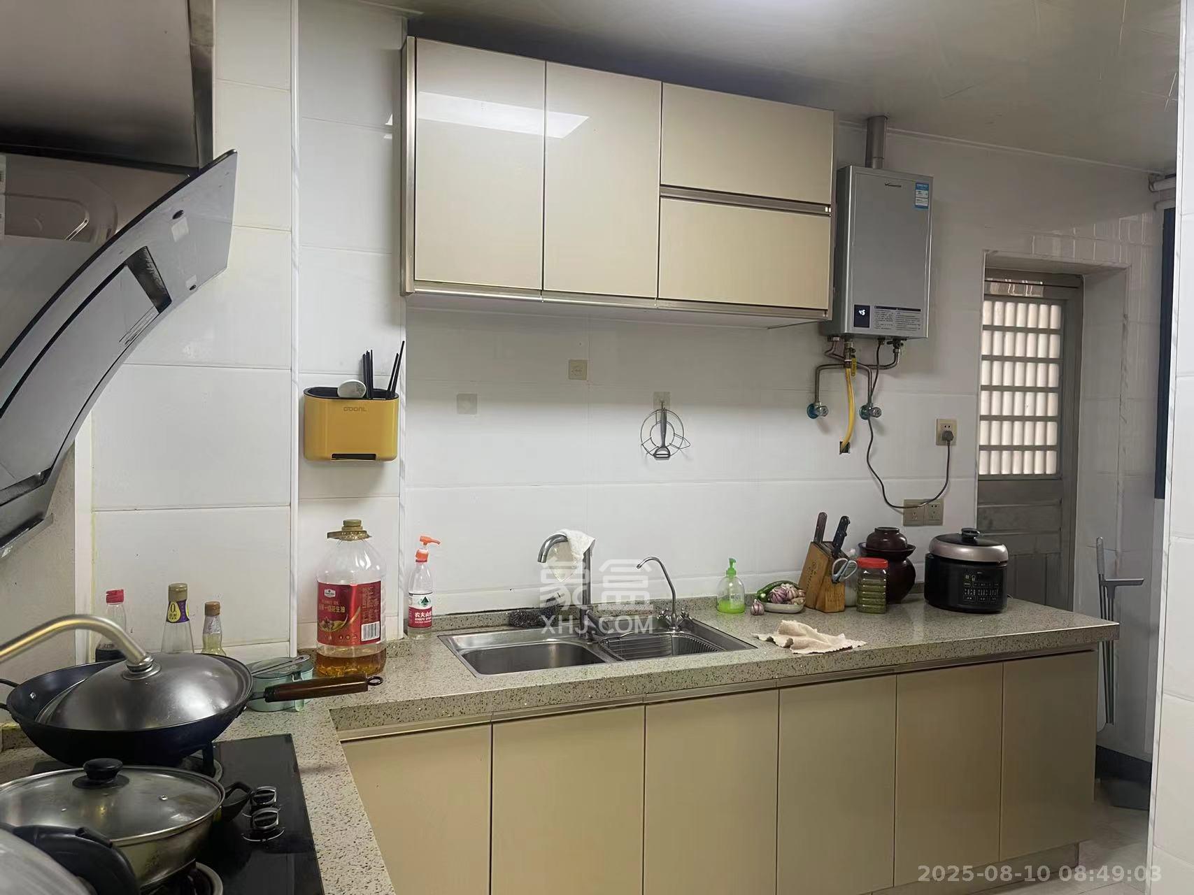 嘉顺苑 3室1厅1卫 2300.0元/月 嘉顺苑 3室1厅1卫 2300.0元/月室内图