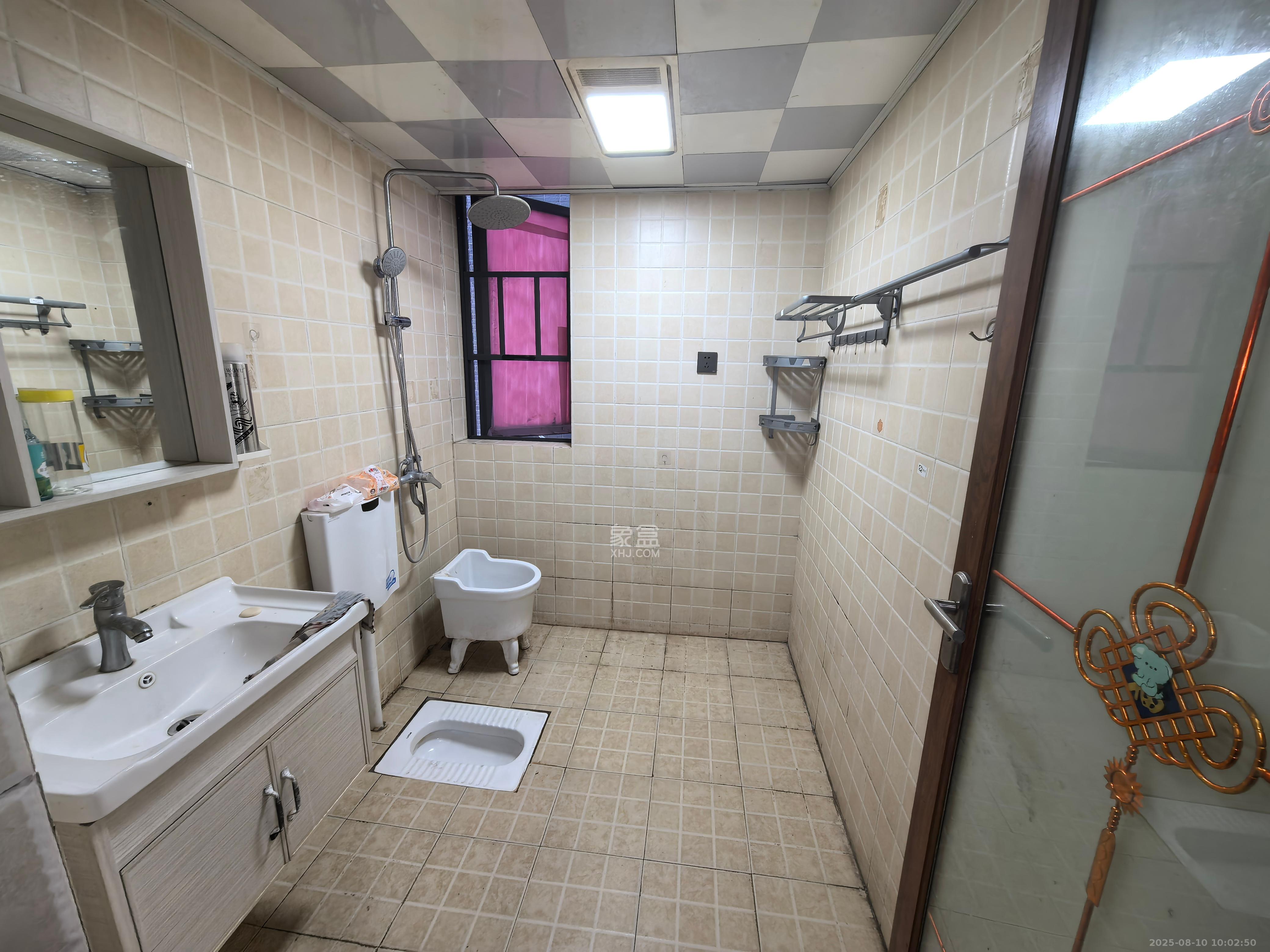 中信文化广场(中信新城二期)  3室2厅1卫    2000.0元/月 中信文化广场(中信新城二期)  3室2厅1卫    2000.0元/月室内图