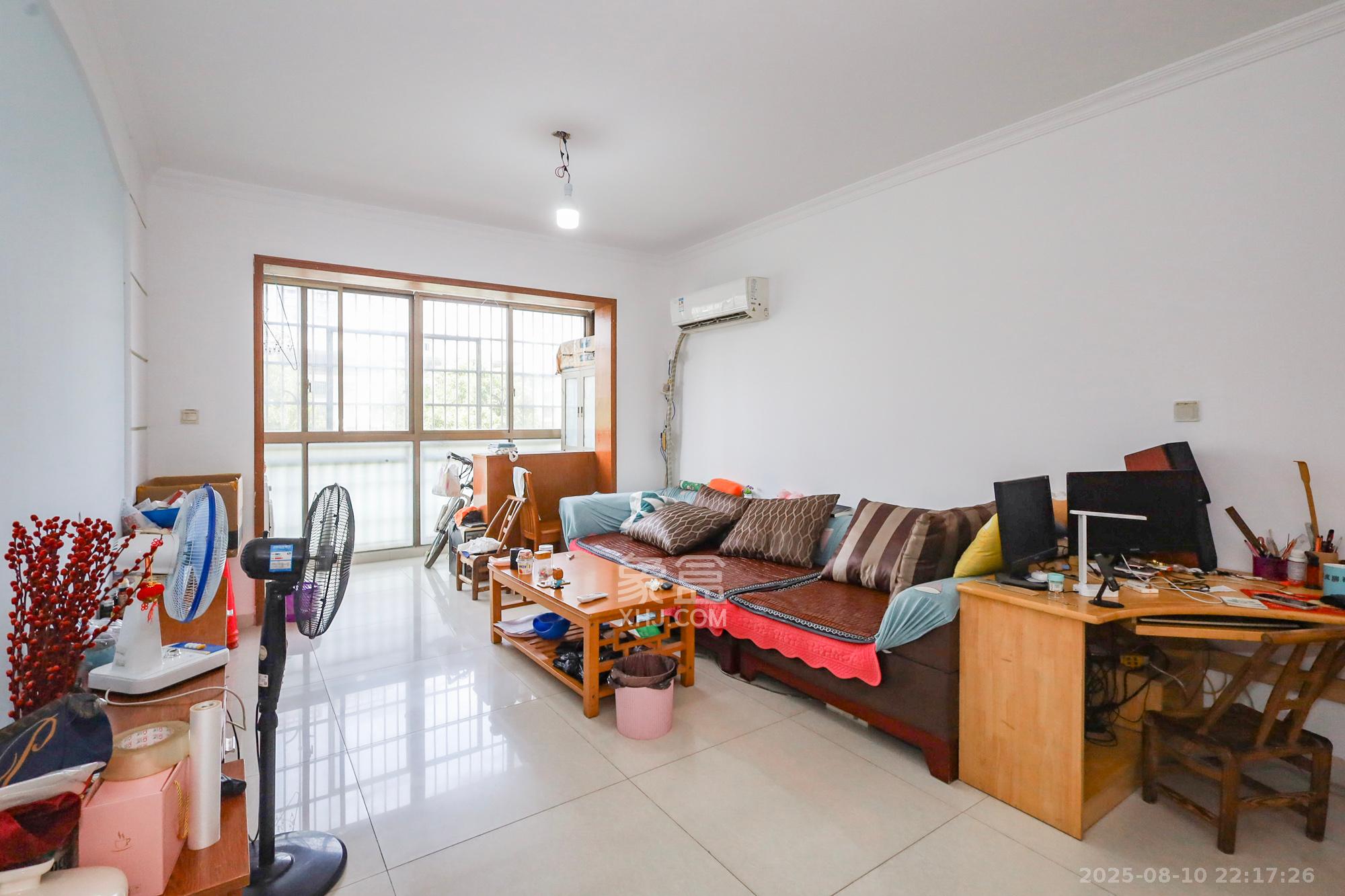 金麓西岸和苑  2室2厅1卫    76.0万 金麓西岸和苑  2室2厅1卫    76.0万