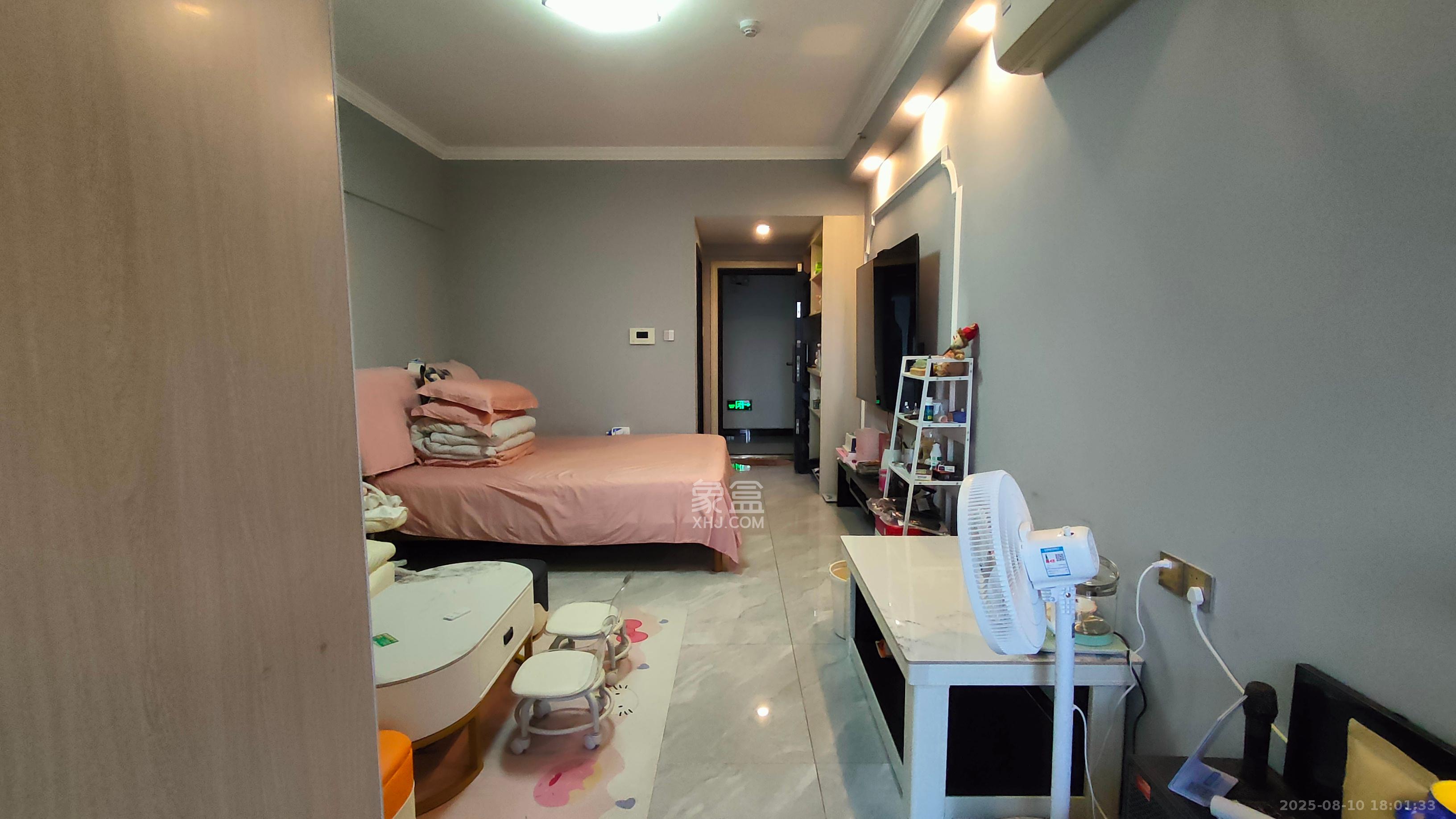 国泰九龙湾  1室1厅1卫    1500.0元/月 国泰九龙湾  1室1厅1卫    1500.0元/月