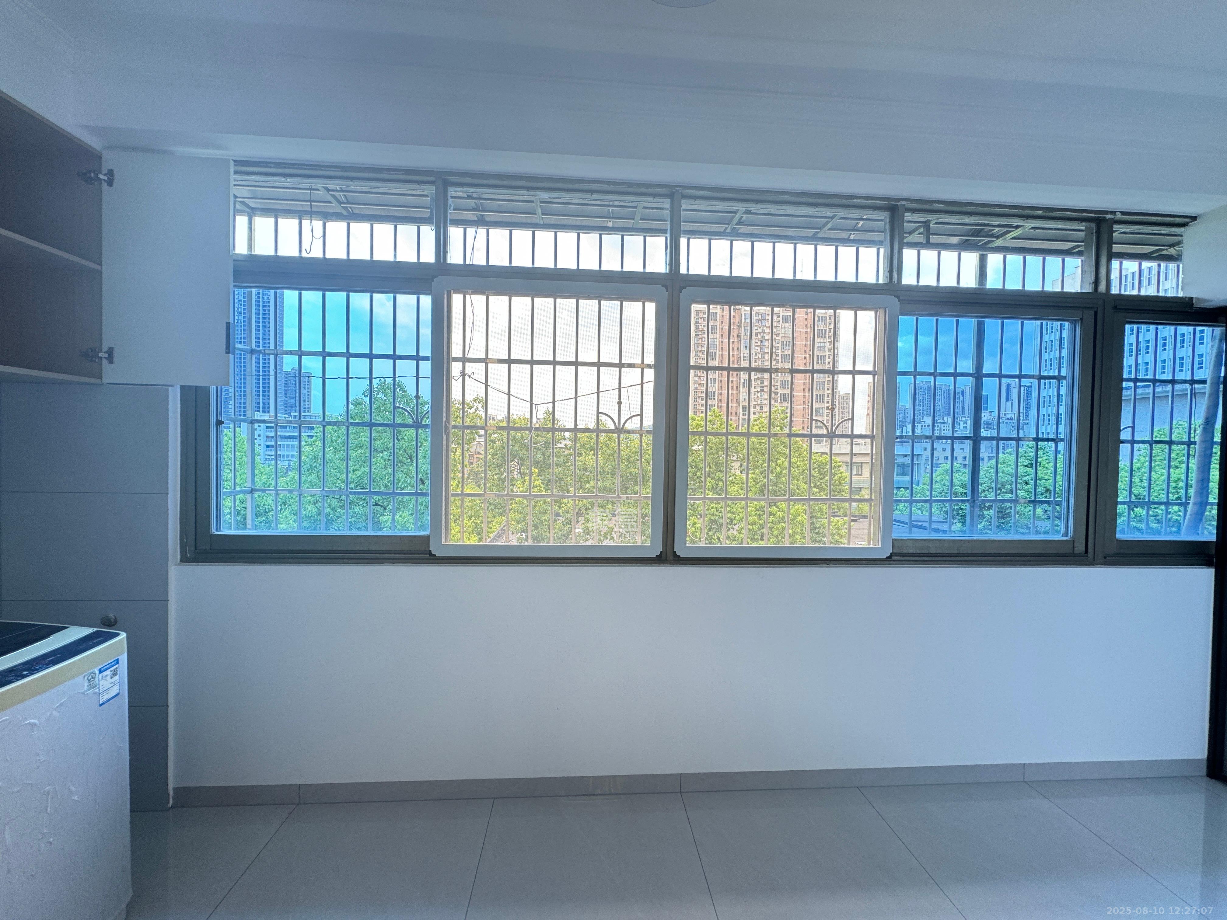 省中医药研究院宿舍(国华制药厂北院) 3室2厅2卫 2500.0元/月 省中医药研究院宿舍(国华制药厂北院) 3室2厅2卫 2500.0元/月室内图