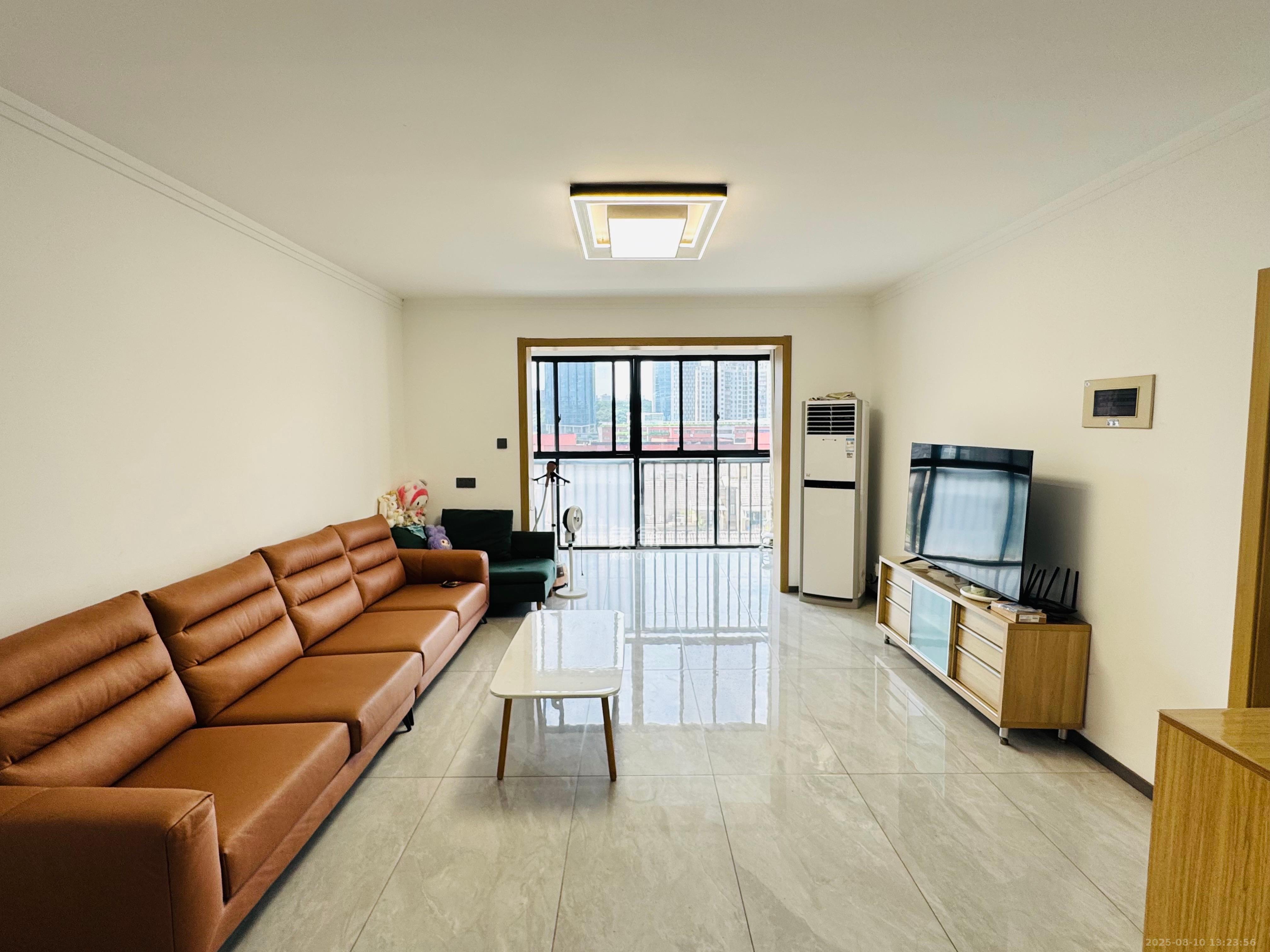 三江花中城 3室2厅2卫 3000.0元/月 三江花中城 3室2厅2卫 3000.0元/月室内图