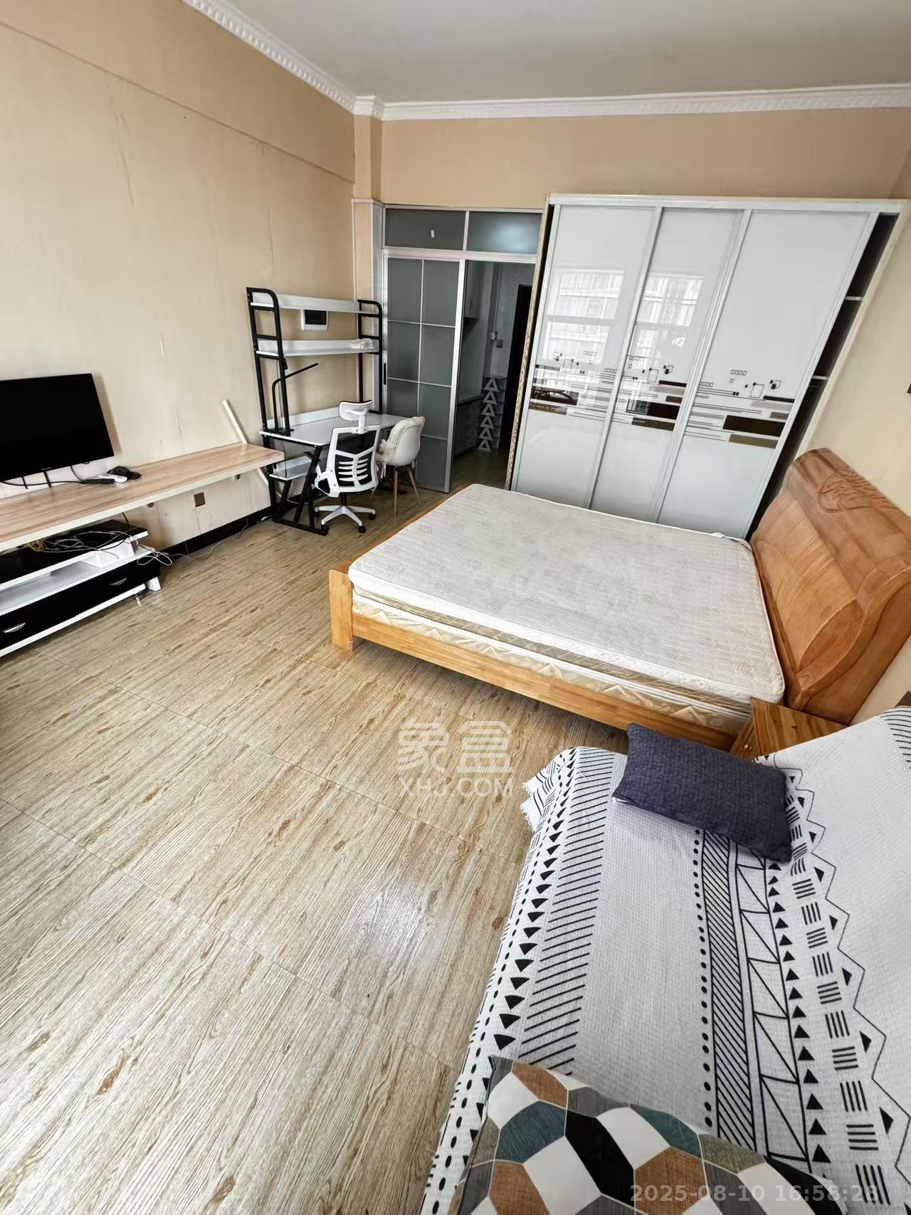 科大御花苑  1室1厅1卫   1000.00元/月室内图
